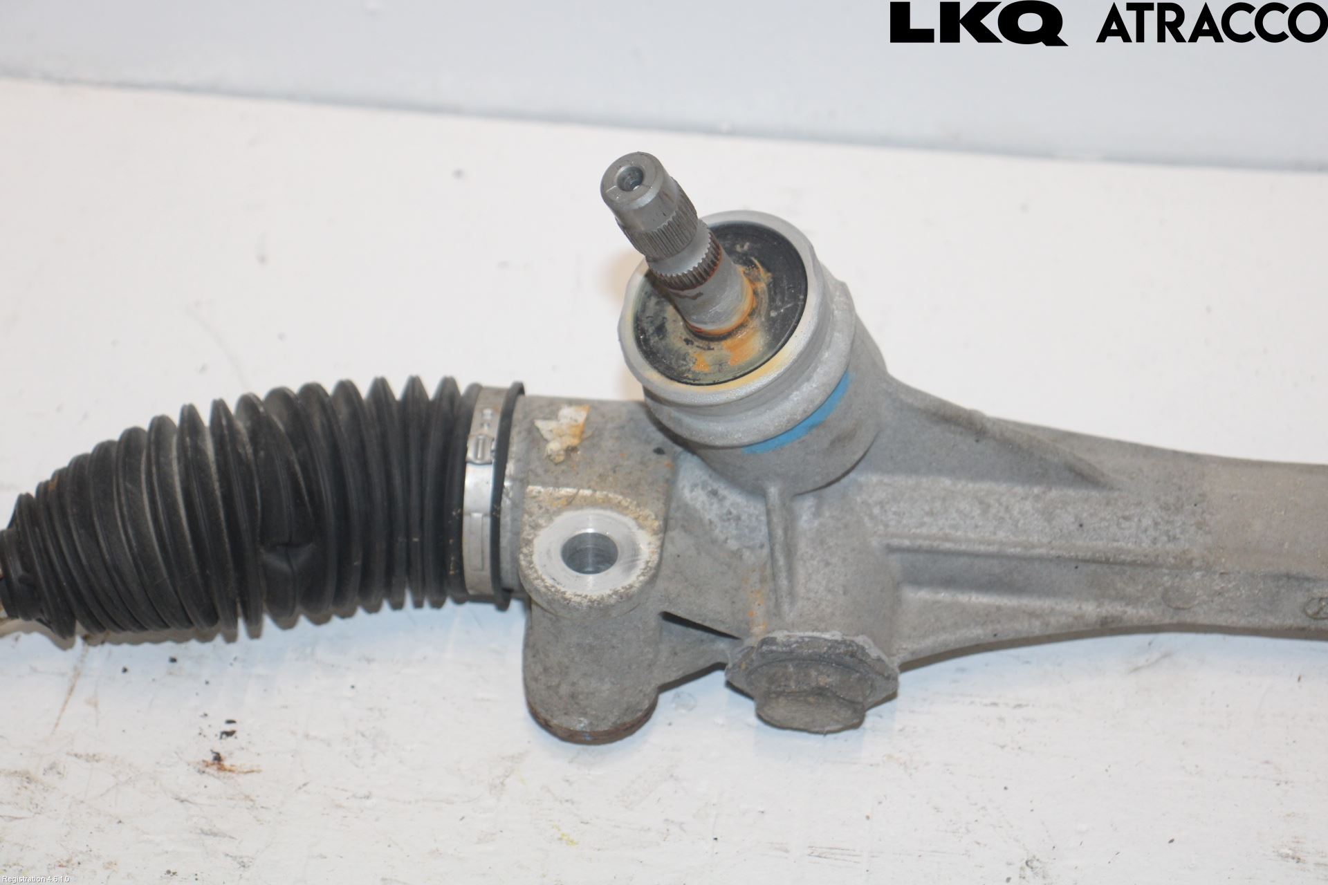 Toyota RAV4 13-18 Servo Snekke - Tannstang