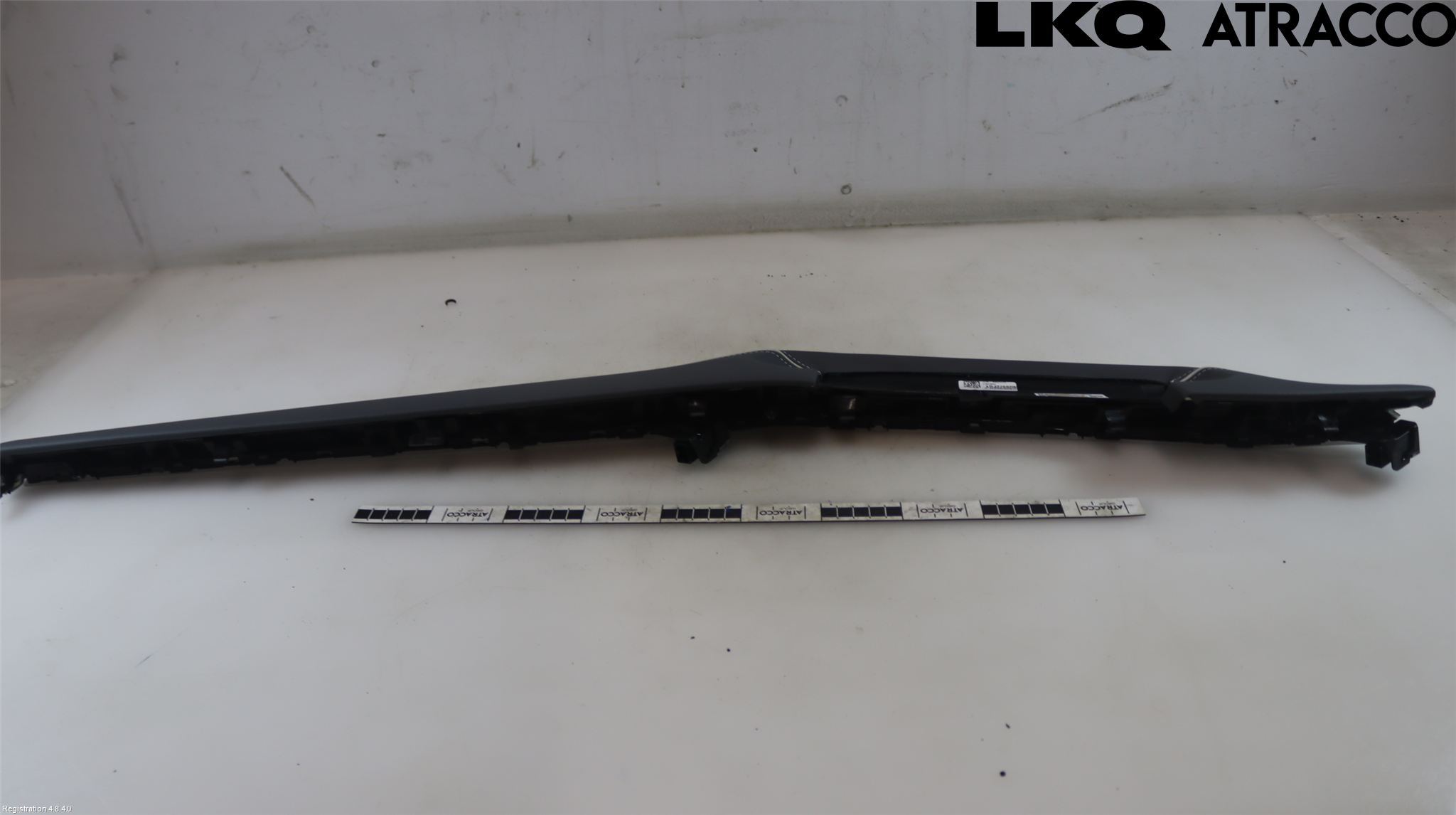 Volkswagen VW PASSAT 24- Innr Dekor Instrbord