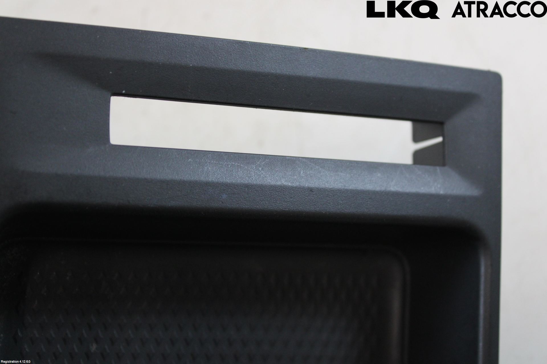 Volkswagen VW CADDY 21- Instrumentkonsoll Midt