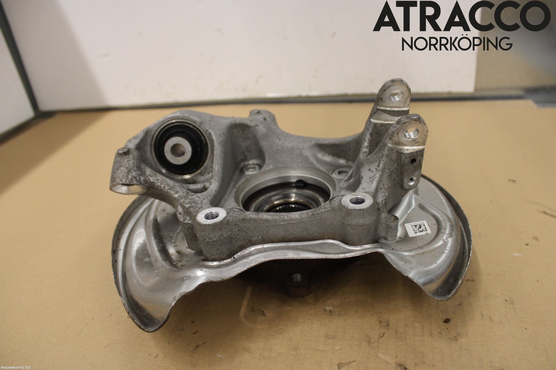Audi A6 F2/C8 19- Spindel Vb