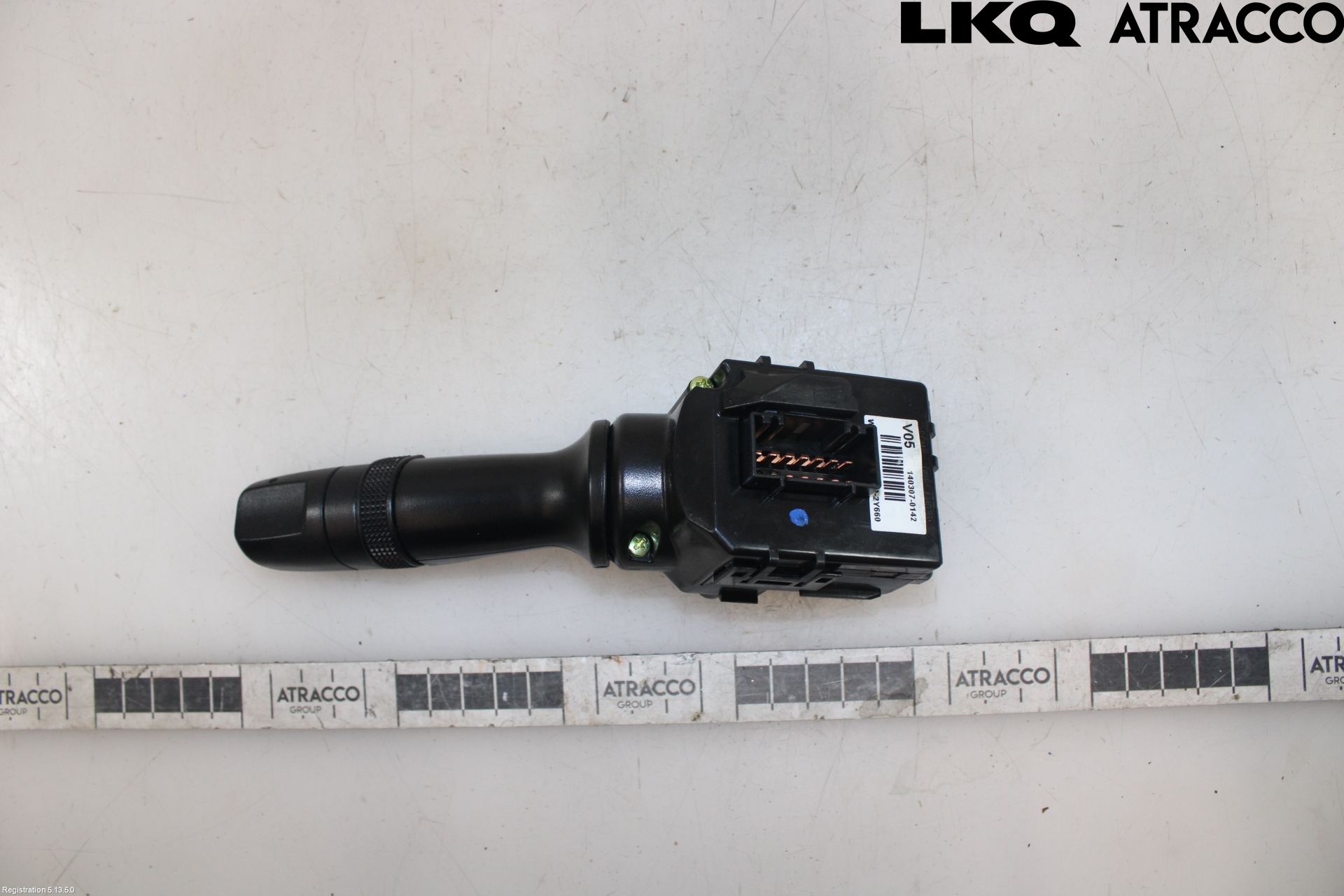 Hyundai i40 08-15 Bryter Ratt Visker - Spyler