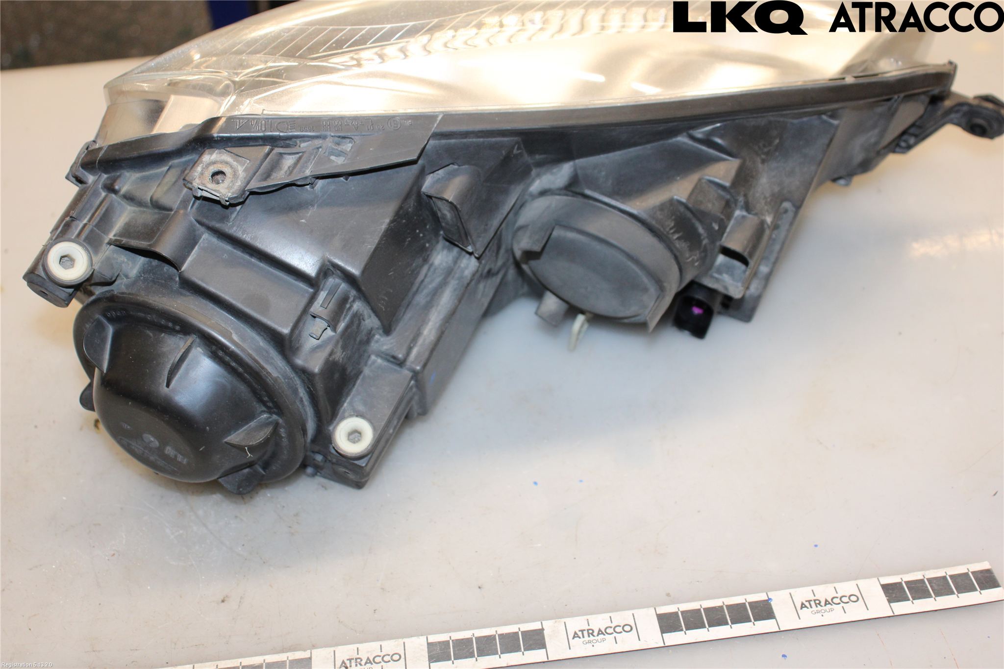Volkswagen VW GOLF V 04-09 Frontlykt Venstre