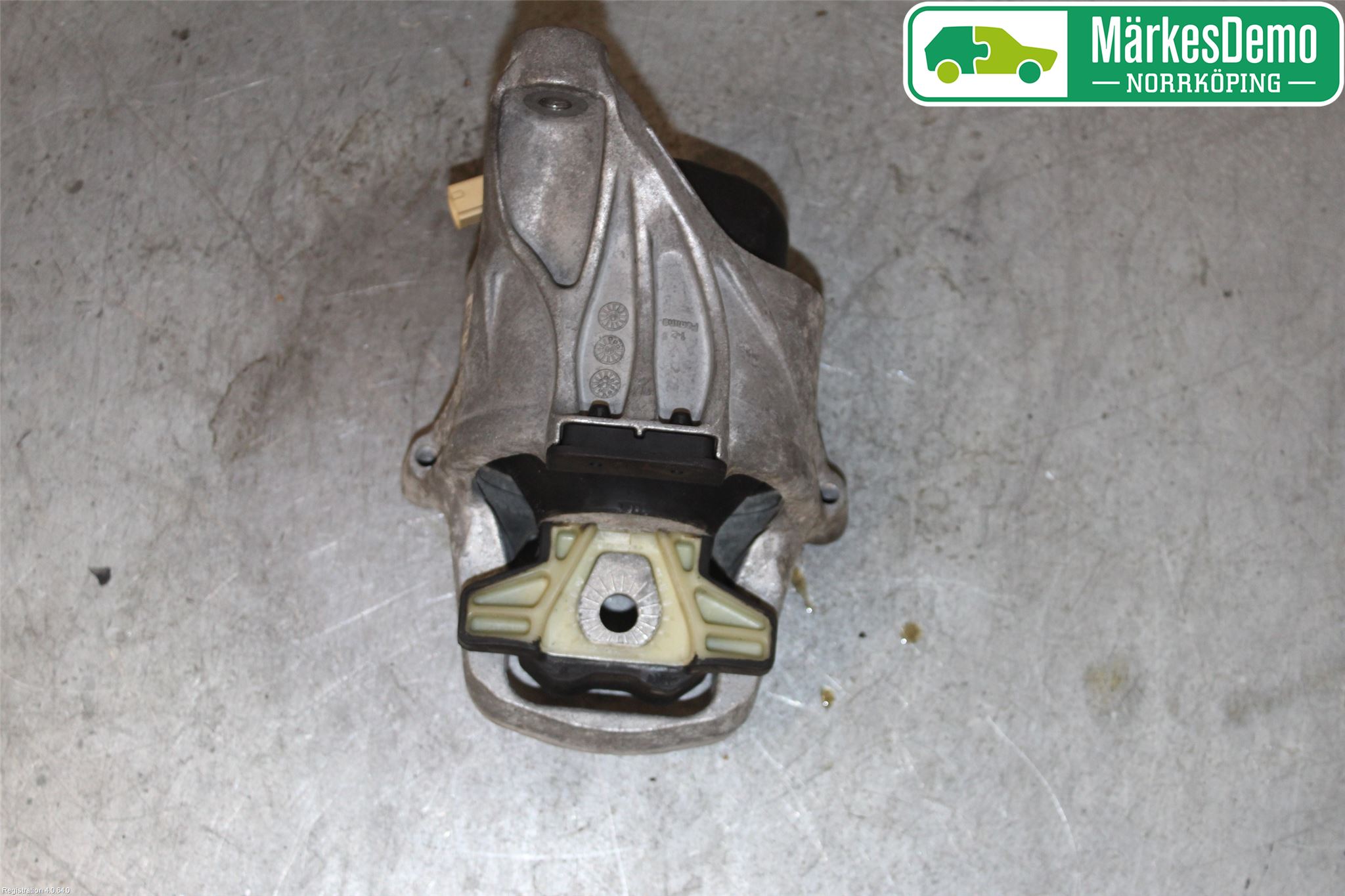 Audi A4/S4 B9 16-19 Motor Feste Gummi