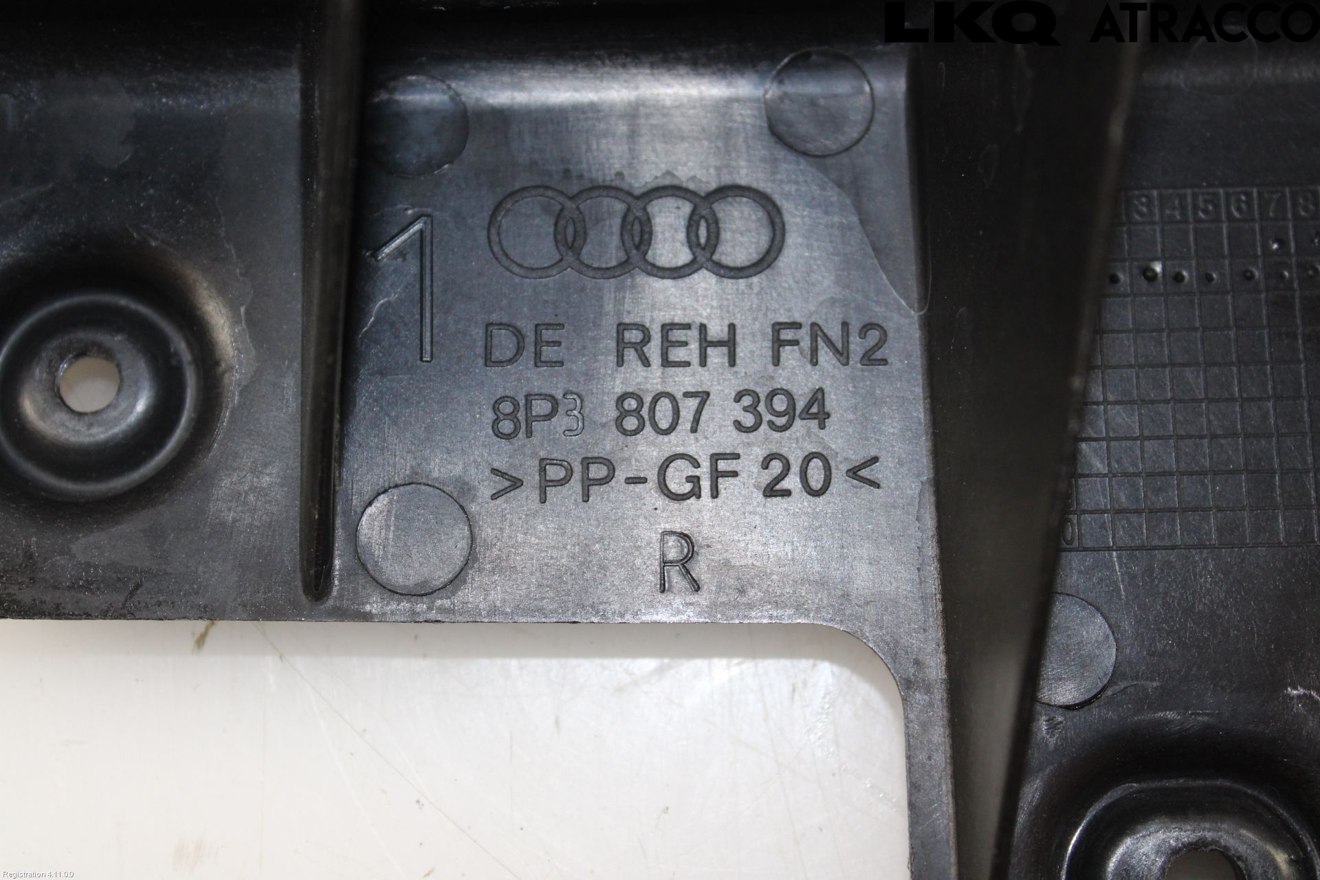 Audi A3/S3     96-03 Støtfangerfeste Bak Høyre