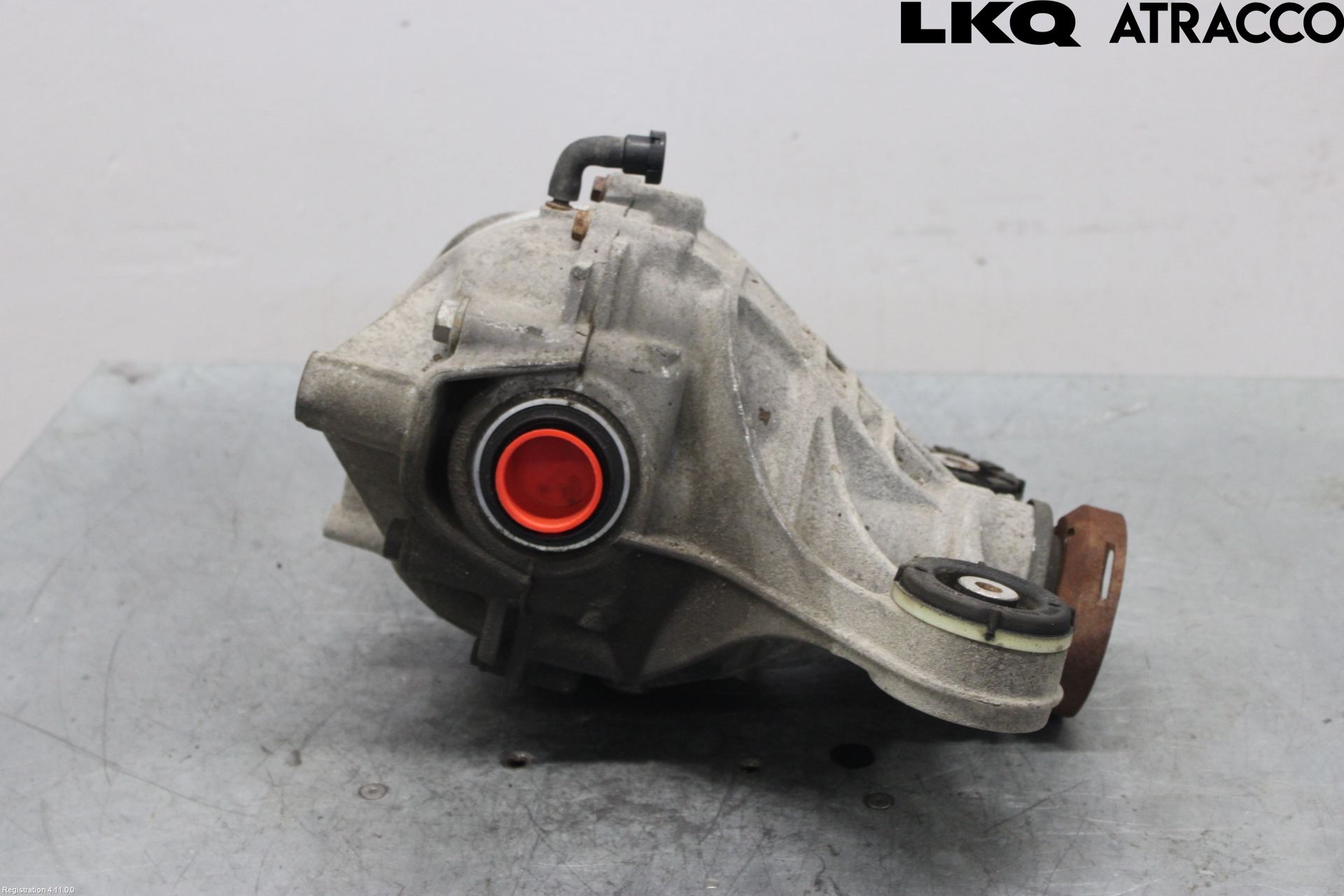 Jaguar XE (X760) 15-24 Bakaksel Kardang Bak -Diff