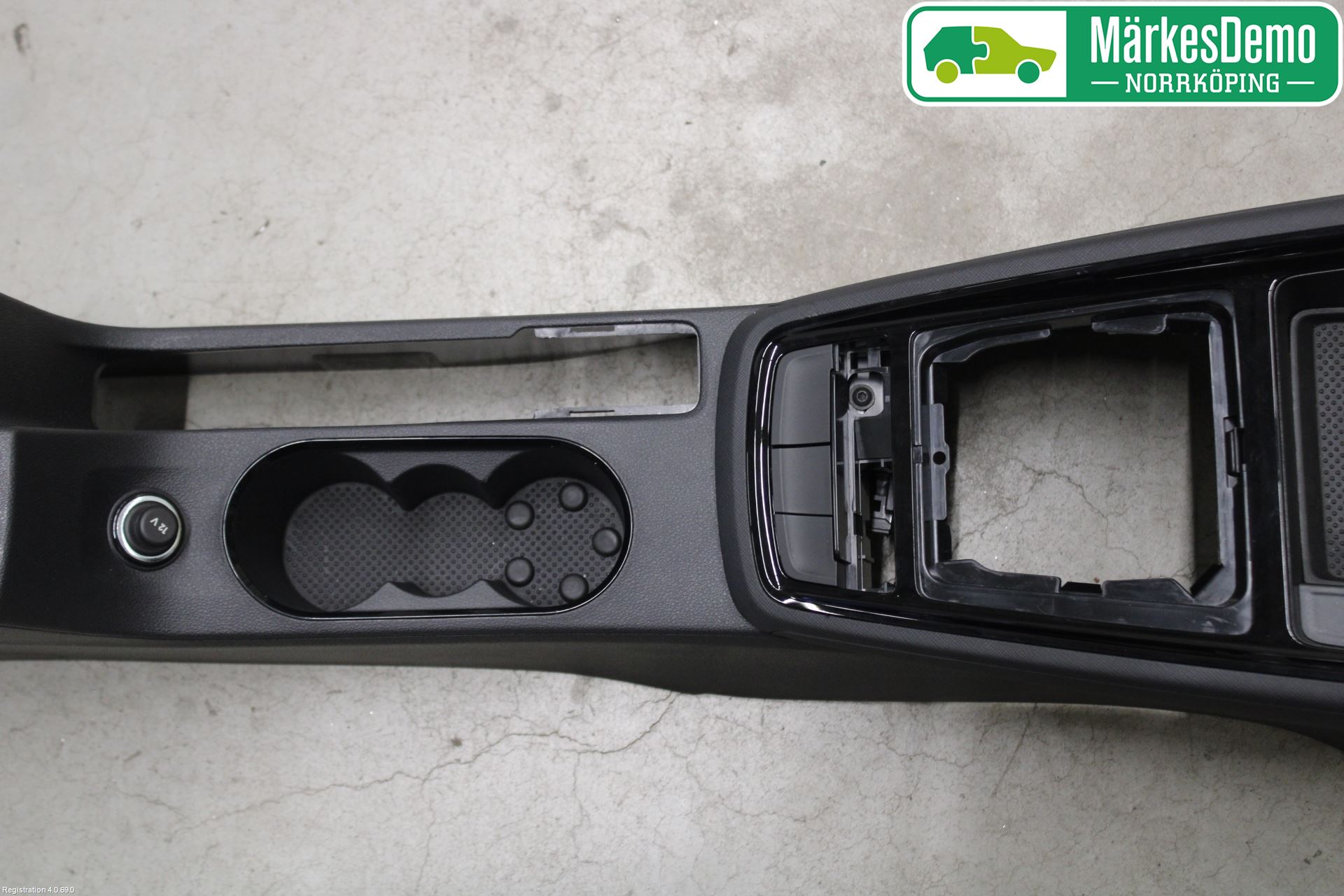 Skoda KAMIQ 20- Instrumentkonsoll Midt