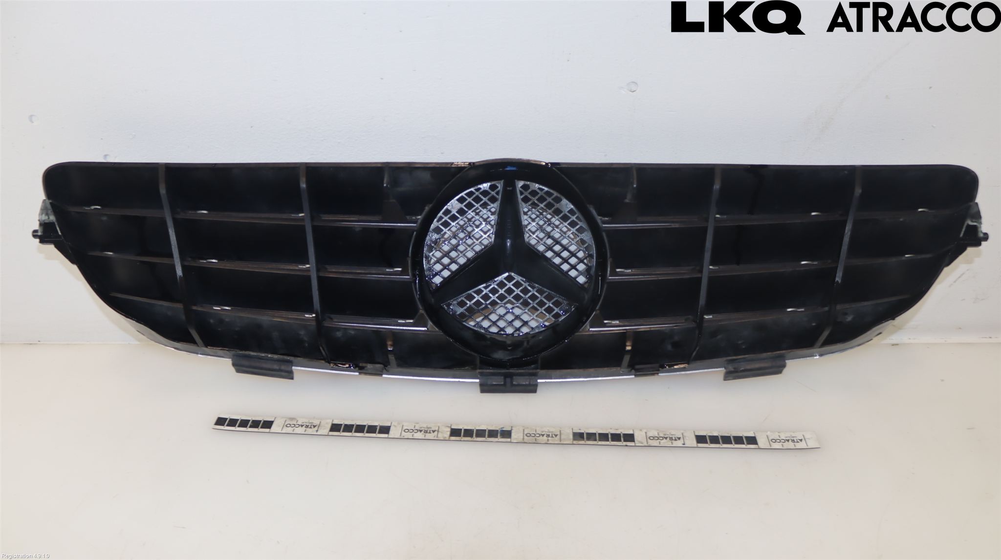 Mercedes-Benz MB CLK (C209) 02-09 Grill Komplett