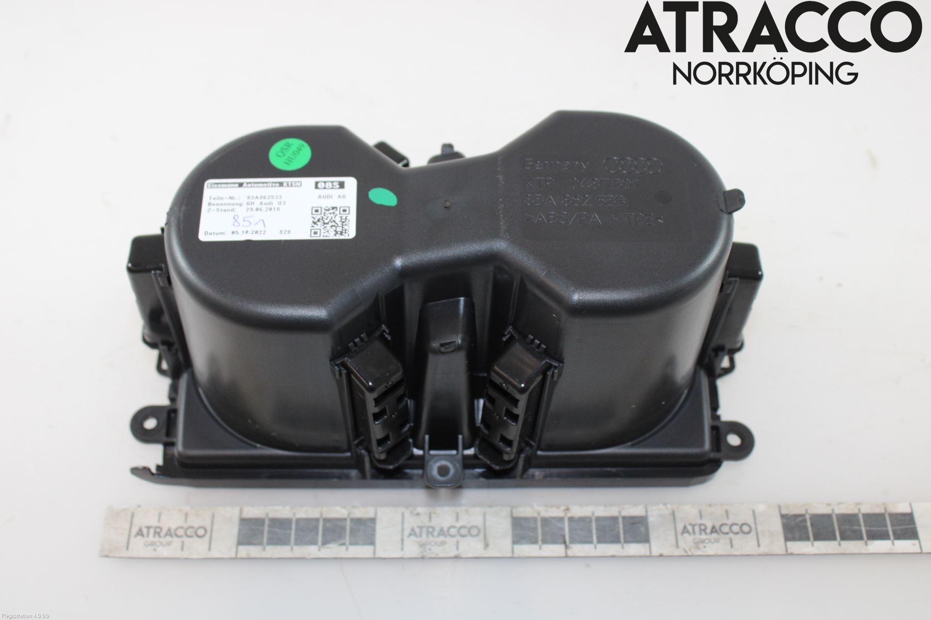 Audi Q3 F3 19- Innr Koppholder
