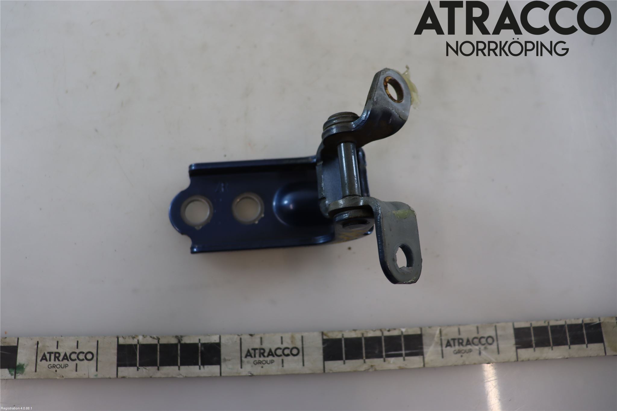 Subaru FORESTER SH  08-13 Dørhengsel