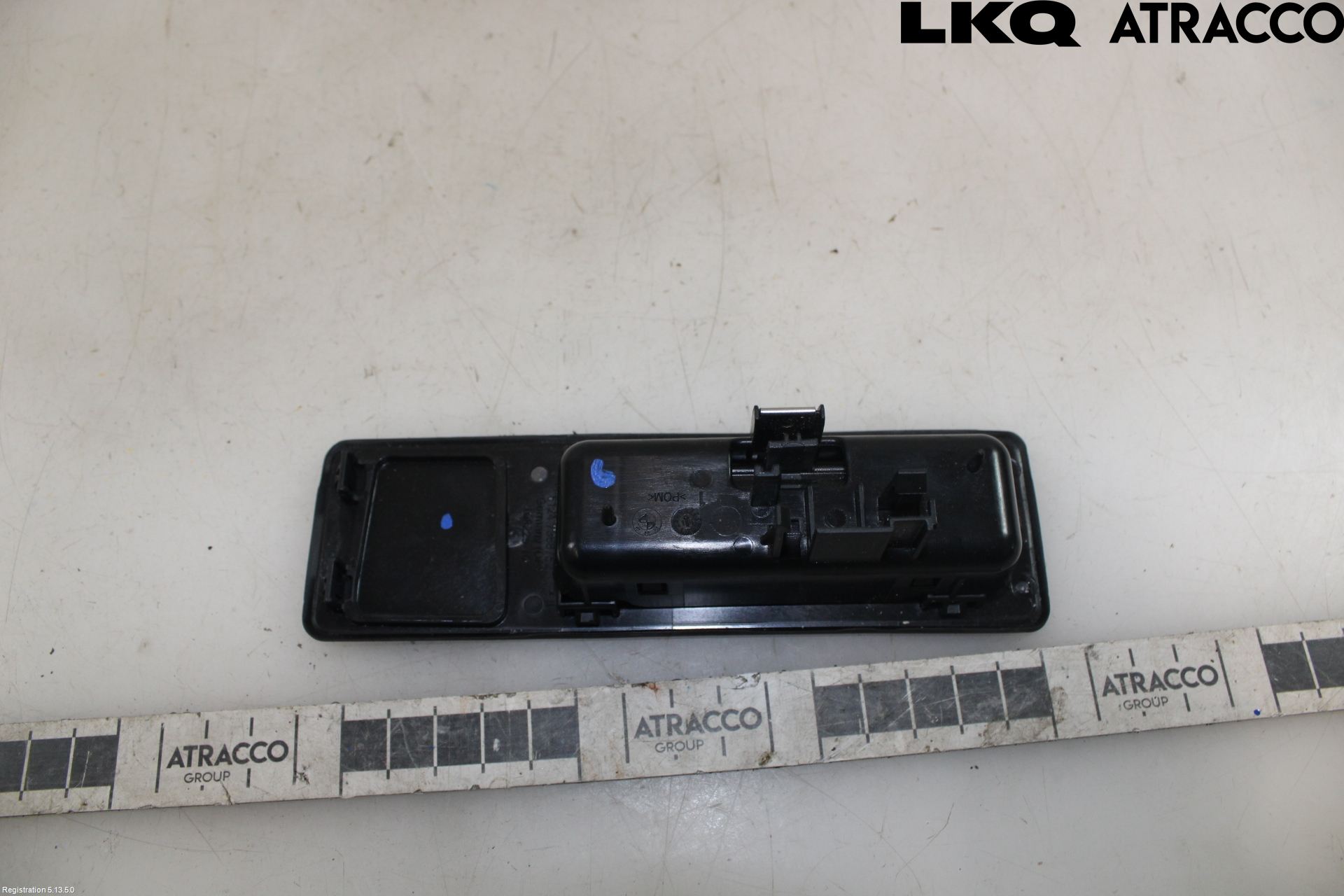 BMW 5 F10/F11/F18 09-17 Bakluke Handtak Ytre
