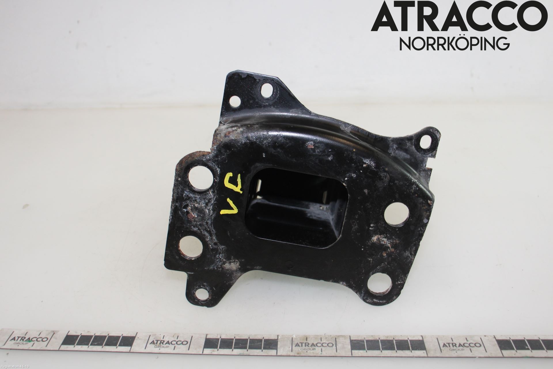 Audi A3/S3 05-13 Støtfanger Foran Feste