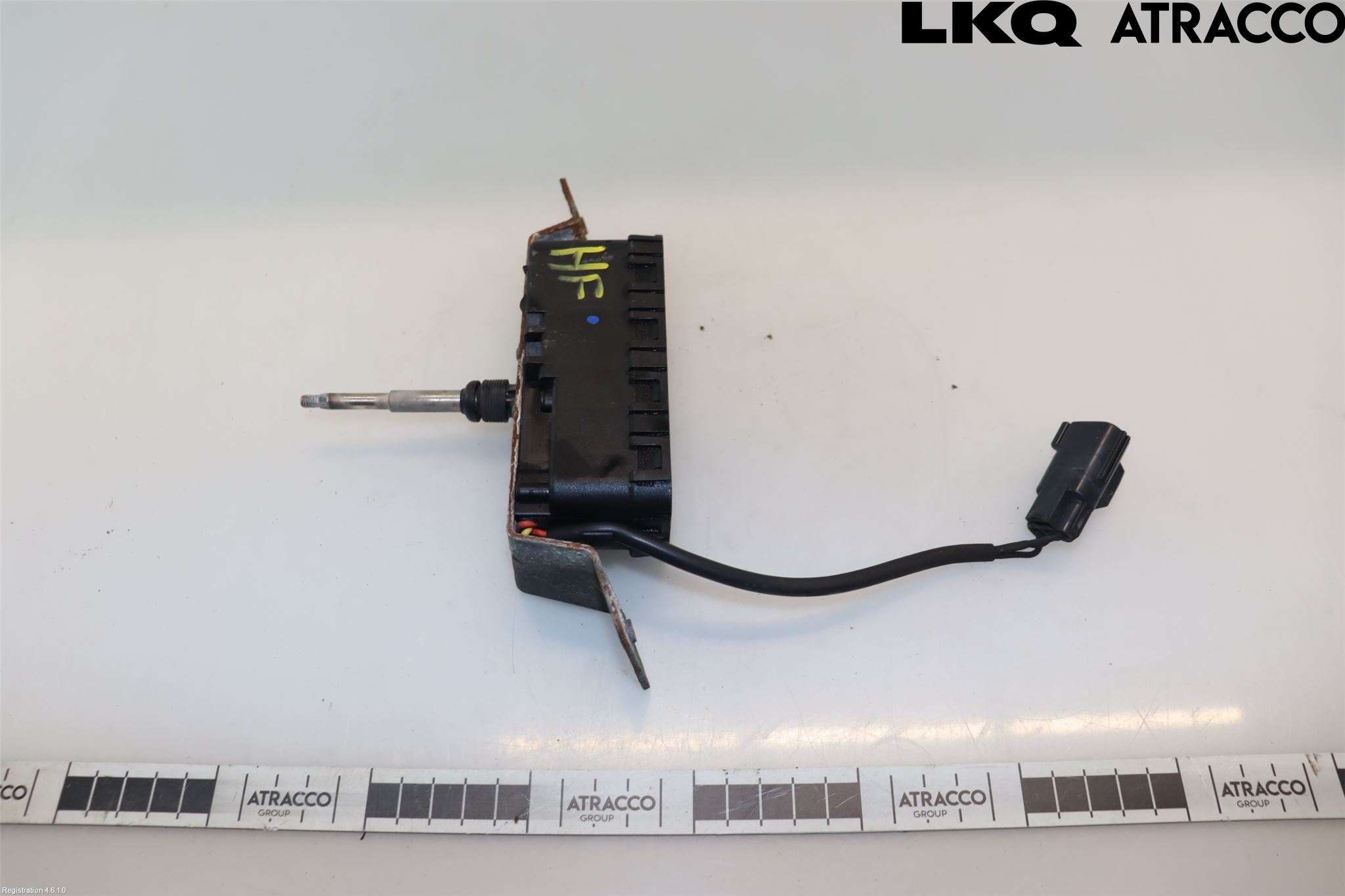 Volvo V70 00-04 Frontlykt Viskermotor H