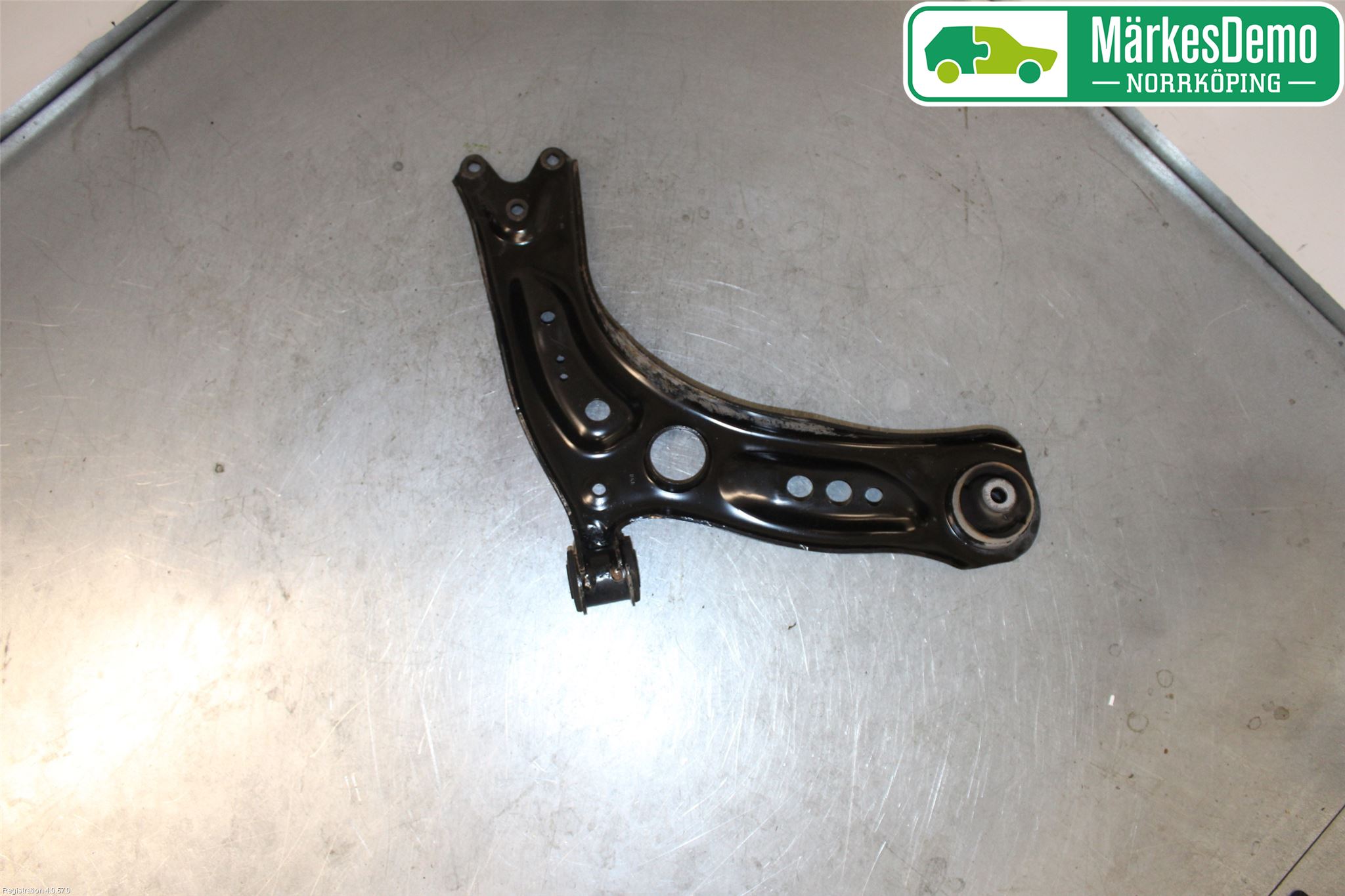 Volkswagen VW GOLF / E-GOLF VII 13-20 Bærearm Foran Venstre Nedre