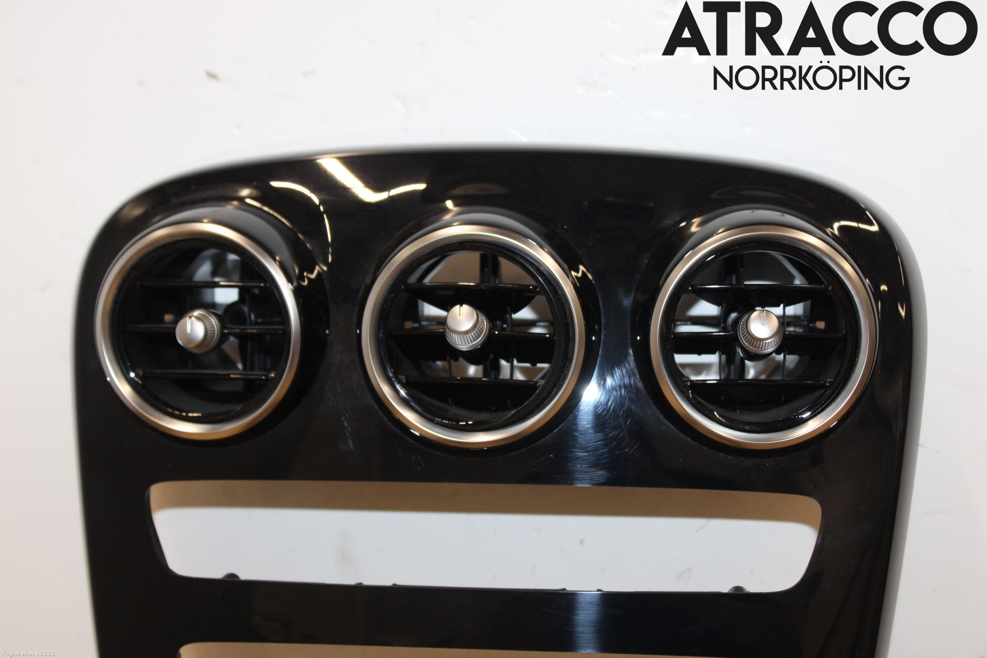 Mercedes-Benz MB C-KLASS (W205) 14-21 Instrumentkonsoll Midt