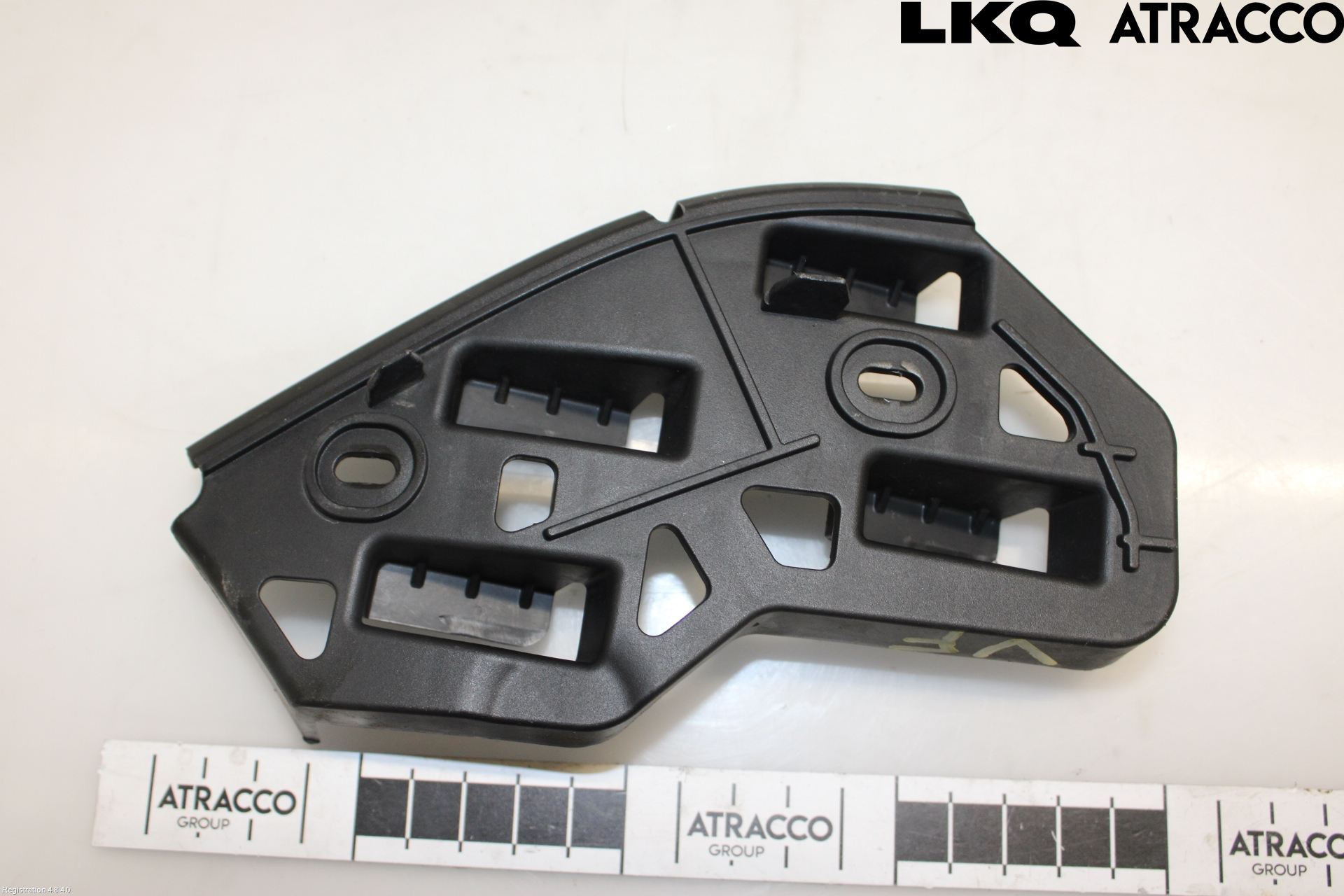 Volkswagen VW POLO 05-09 Støtfangerfeste Foran Venstre