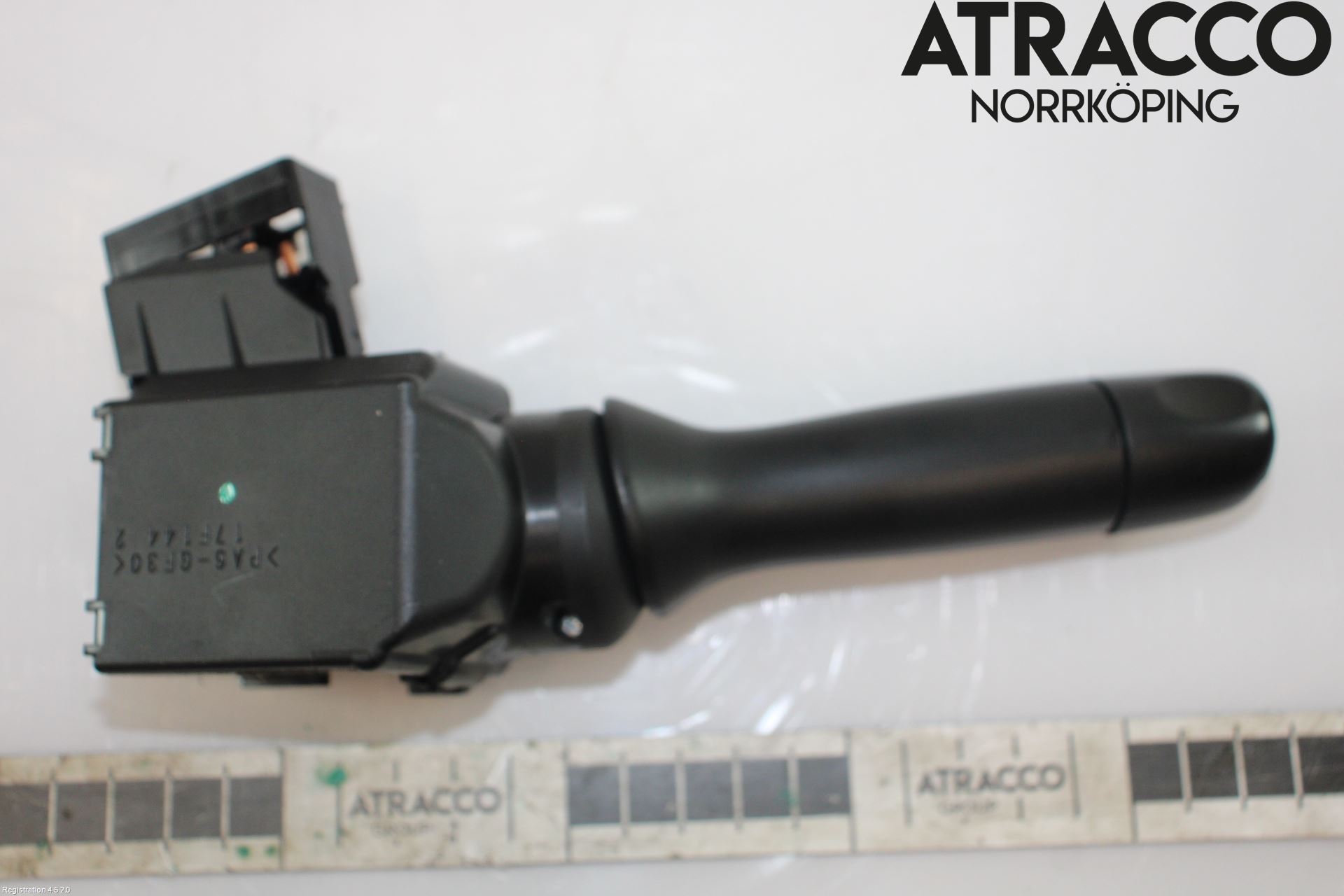 Toyota AYGO 15-21 Bryter Ratt Visker - Spyler