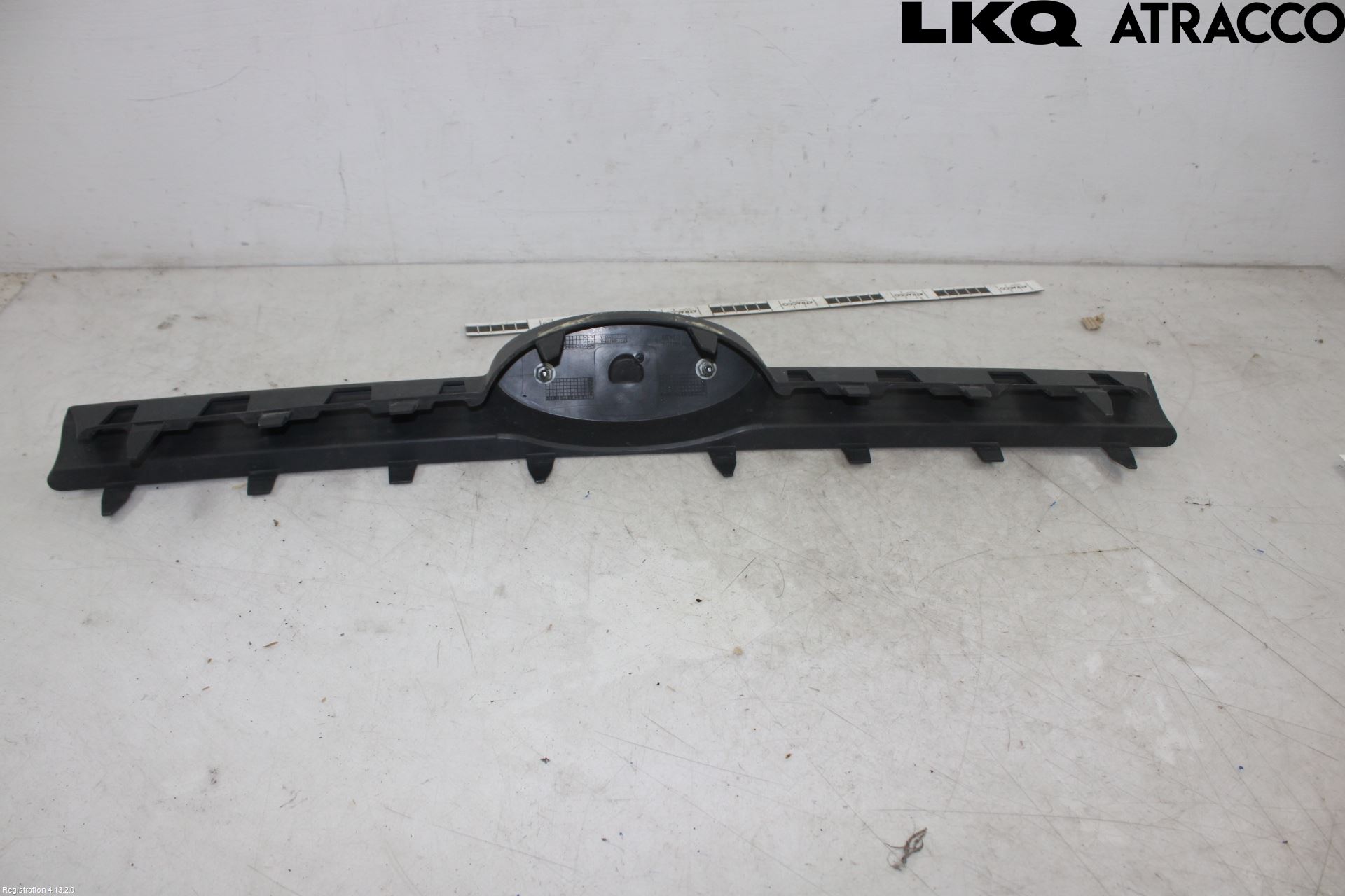 Ford TRANSIT/TOURNEO CONNECT 13-22 Grilldel Midt