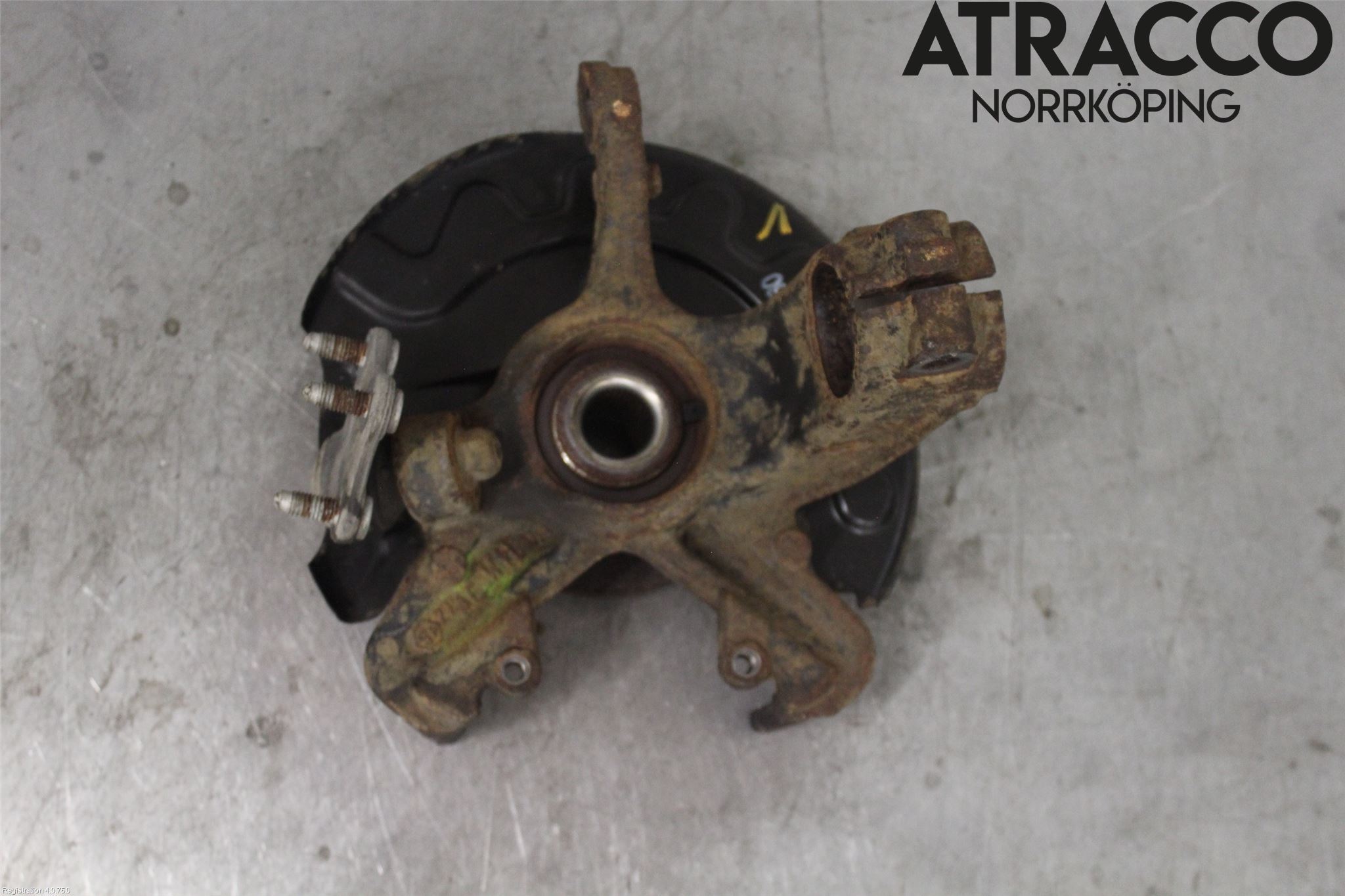 Volkswagen VW POLO 10-17 Spindel Vf