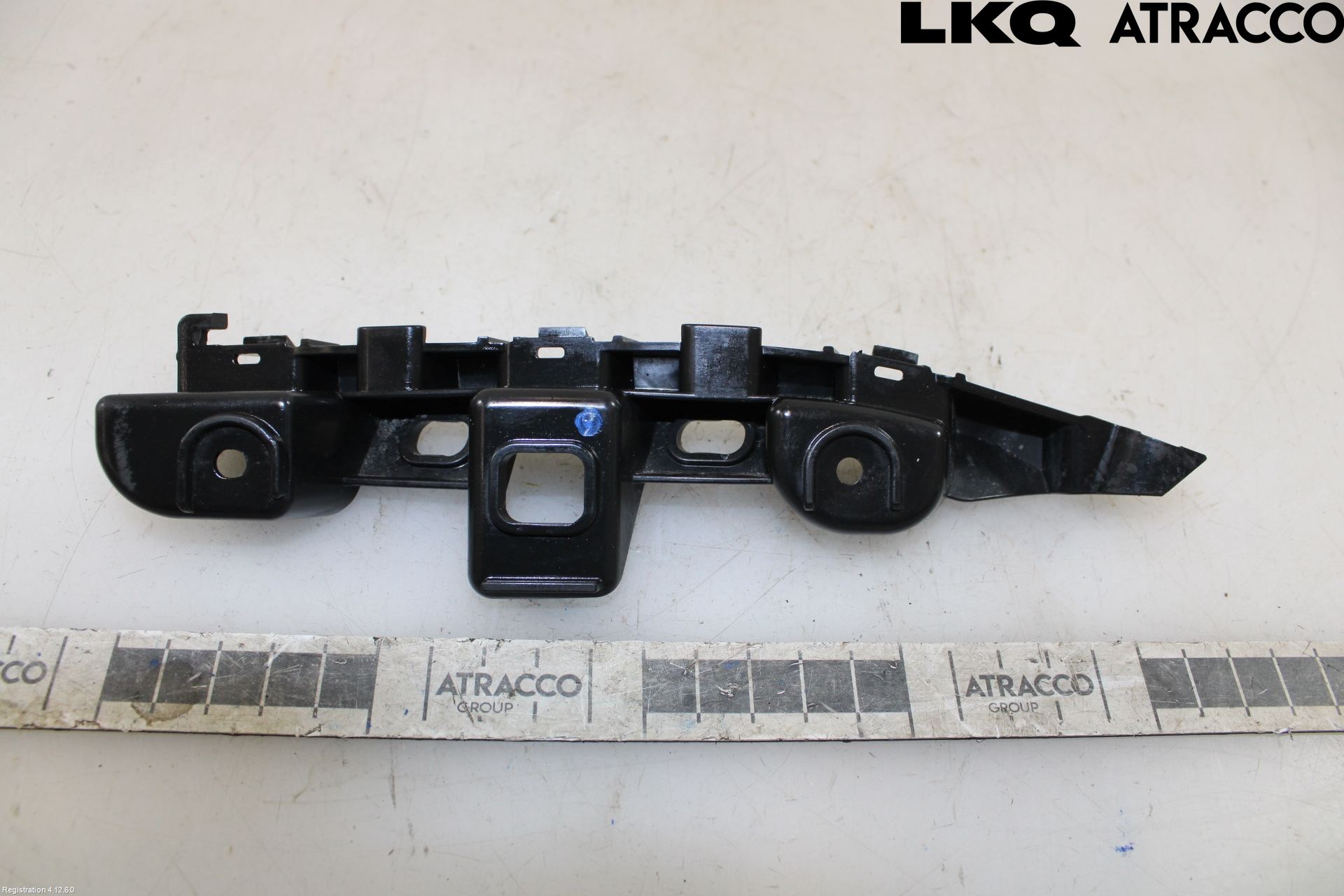 Volkswagen VW PASSAT 11-14 Støtfangerfeste Foran Høyre
