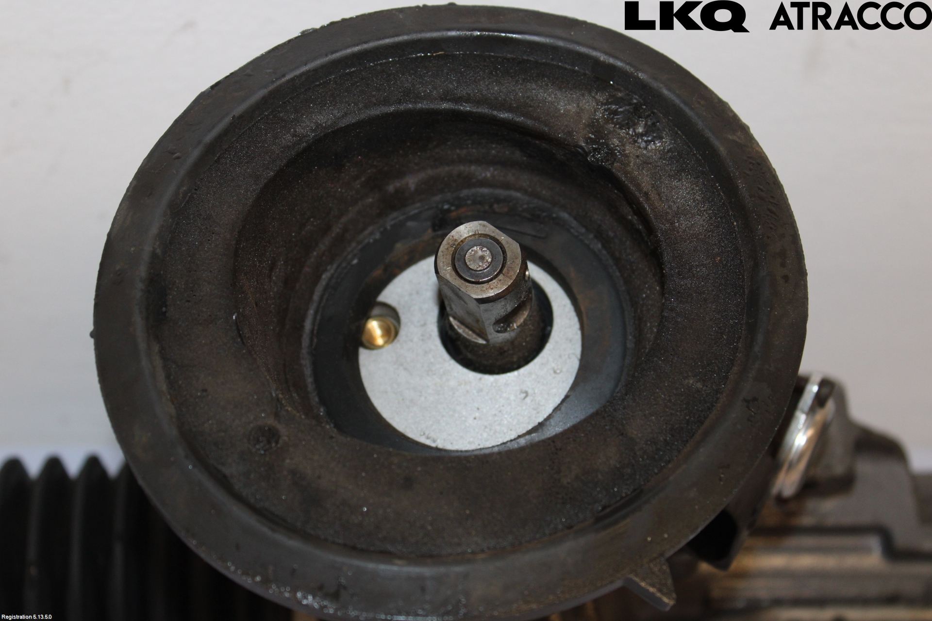 Audi A6/S6     05-11 Servo Snekke - Tannstang