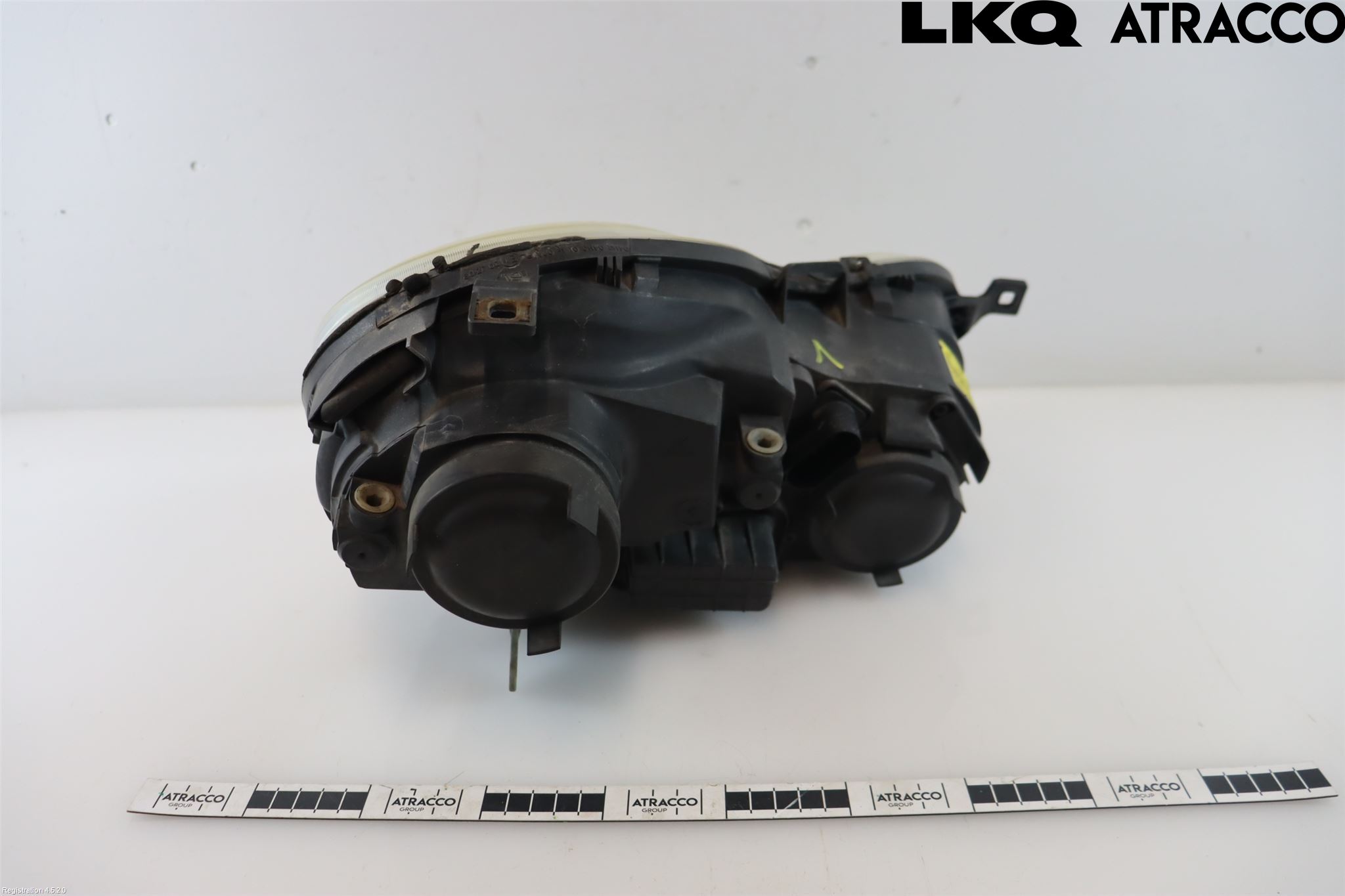 Volkswagen VW POLO 02-05 Frontlykt Venstre
