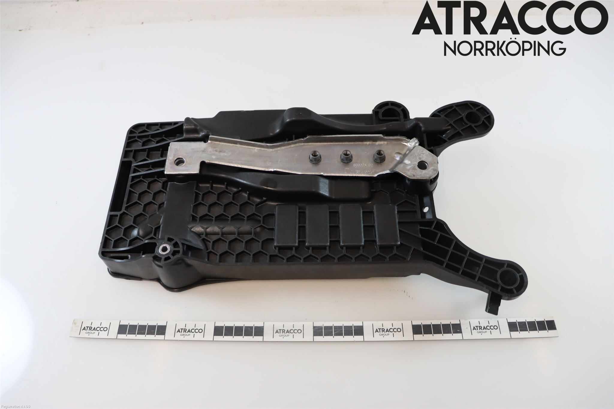 Volkswagen VW T-CROSS 19- Batterikasse - Feste - Holder
