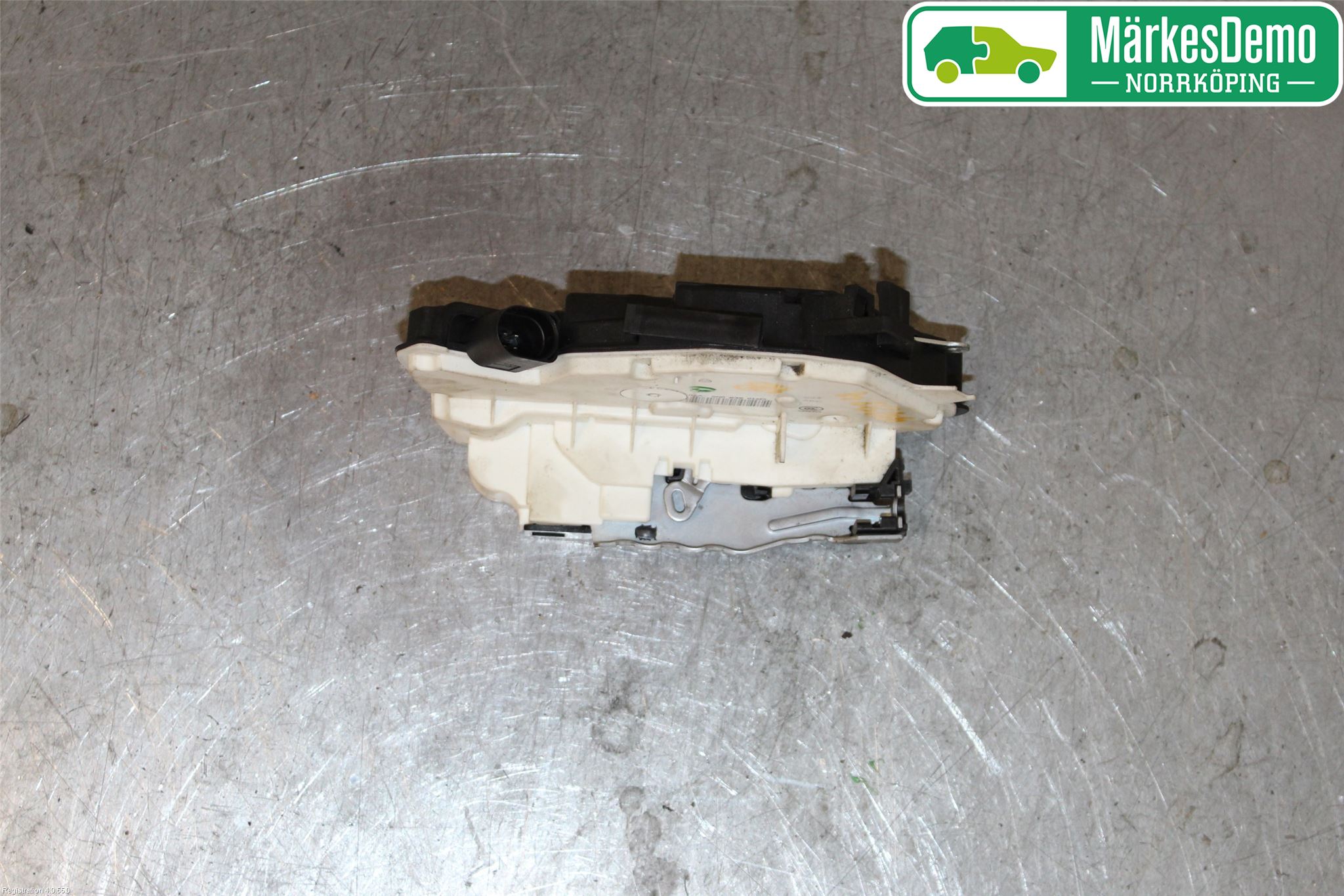 Volkswagen VW TIGUAN 07-16 Dørlås - Låsekasse