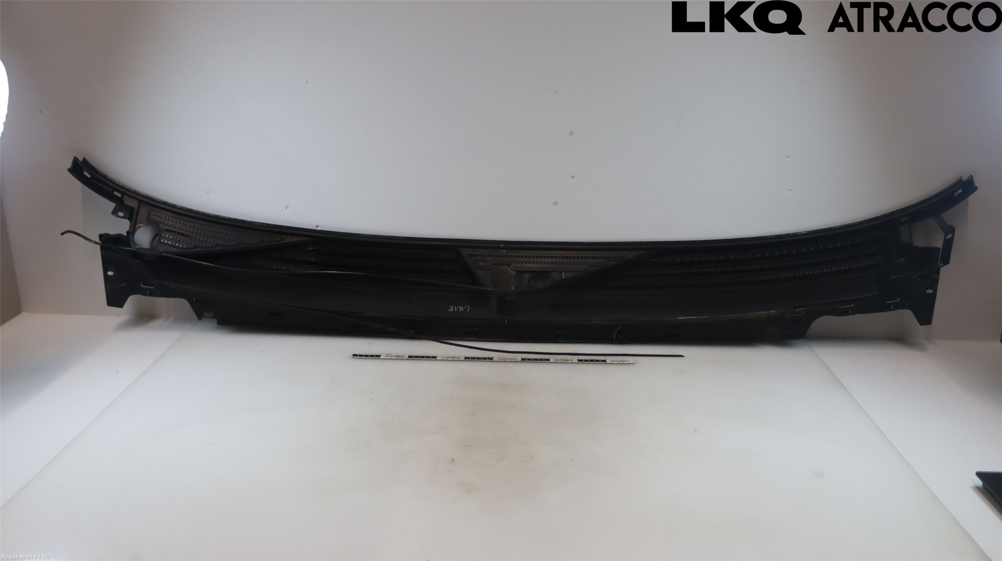 Cadillac ESCALADE Visker Deksel-Grill-Under Frr
