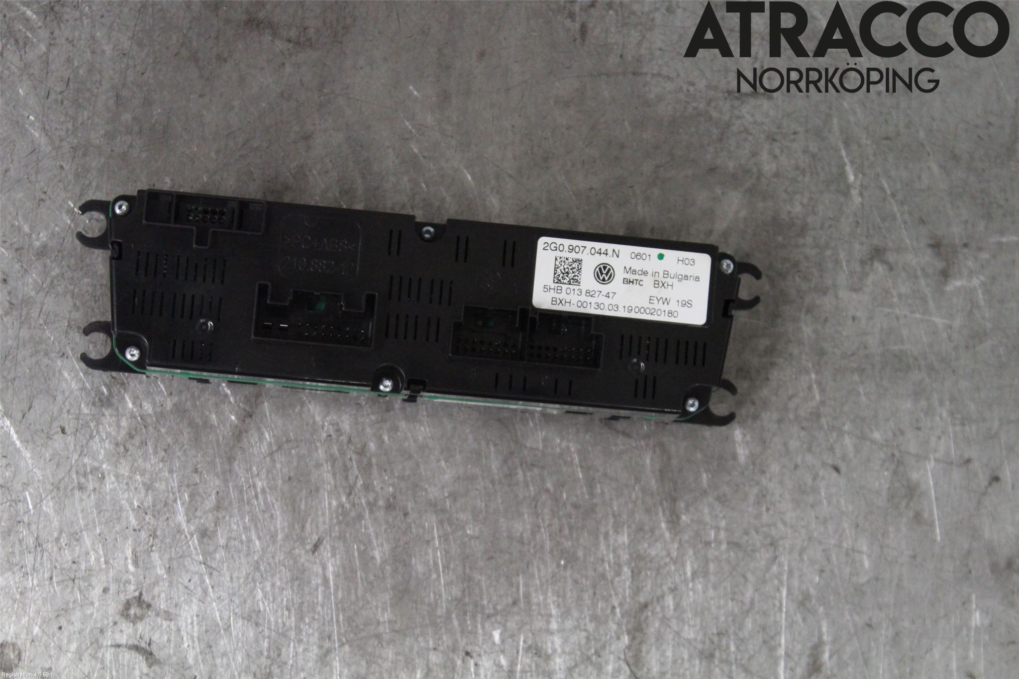 Volkswagen VW T-CROSS 19- Varmeapparat Panel(Regulering)