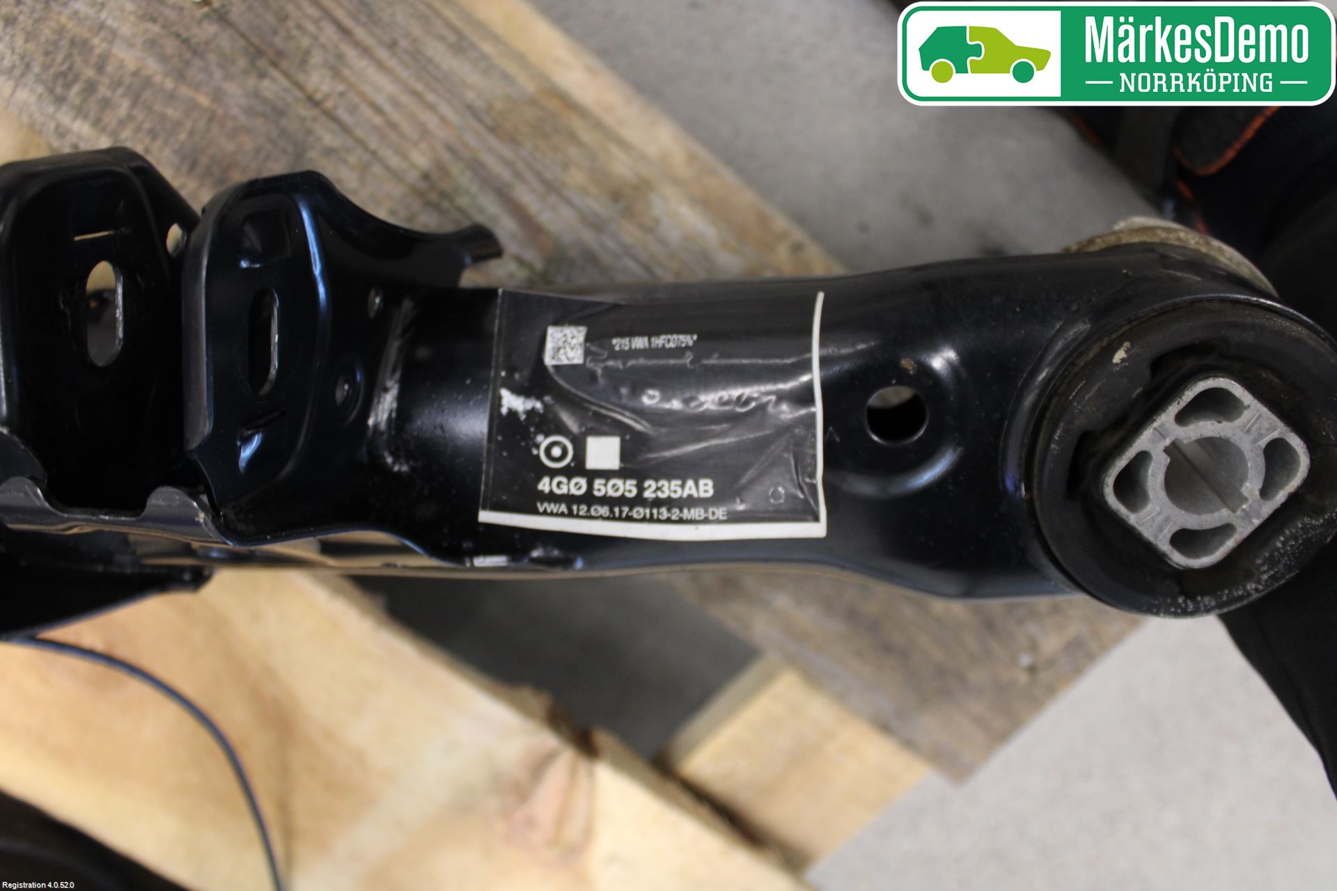 Audi A6/S6 4G 11-18 Bakaksel Feste Travers-Ramme