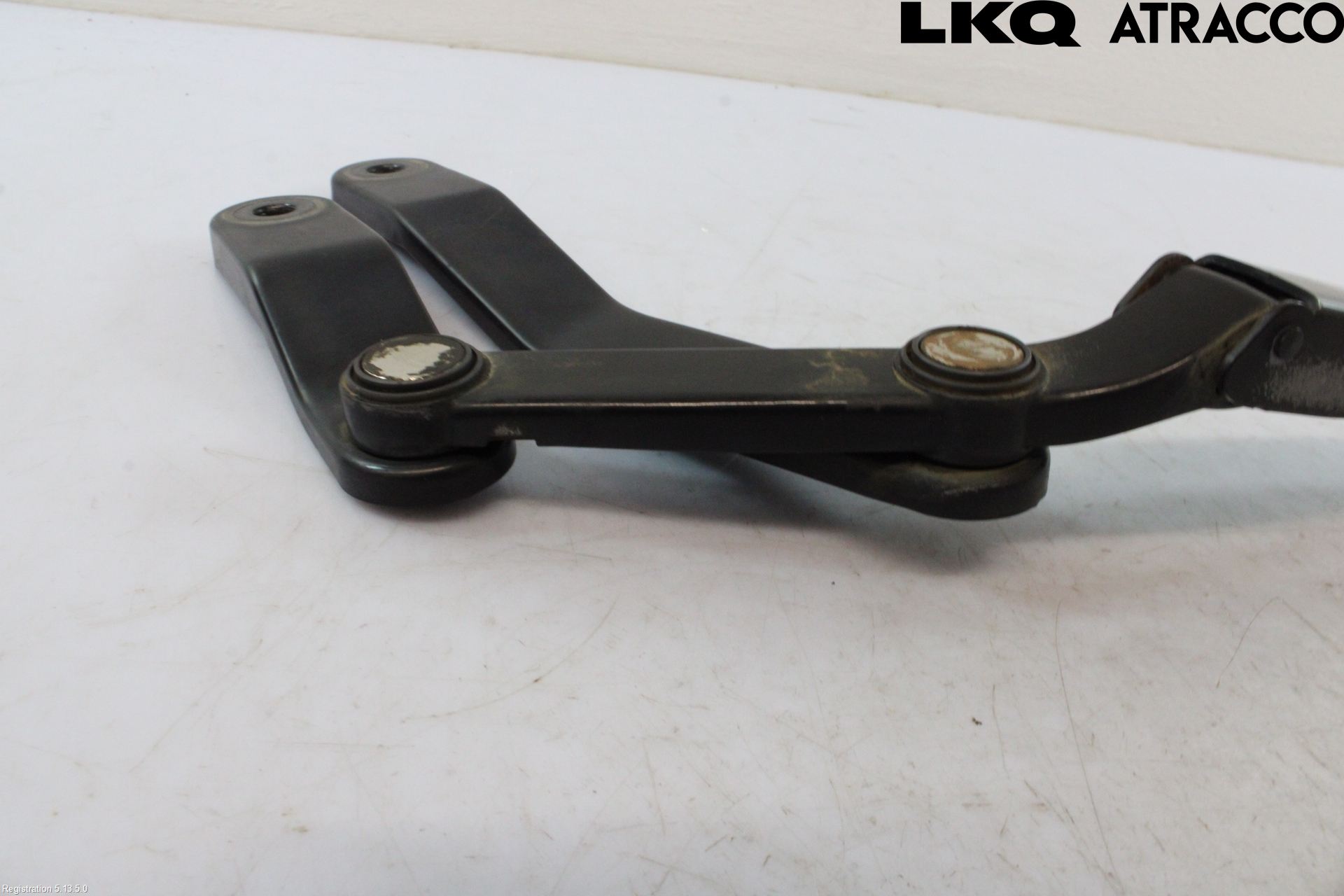 Mercedes-Benz MB E-KLASS (W212) 09-16 Viskerarm-Armer Frontrute