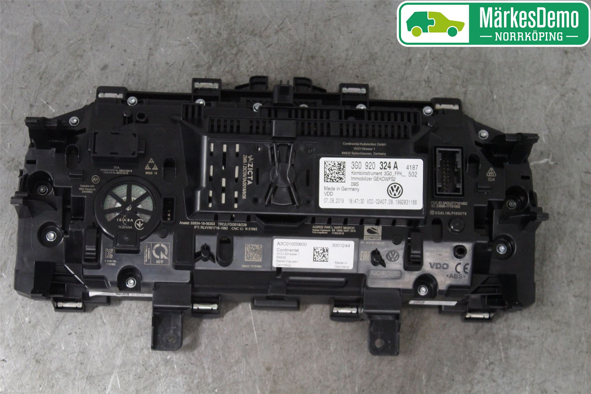 Volkswagen VW PASSAT 20-24 Instr Kombinert