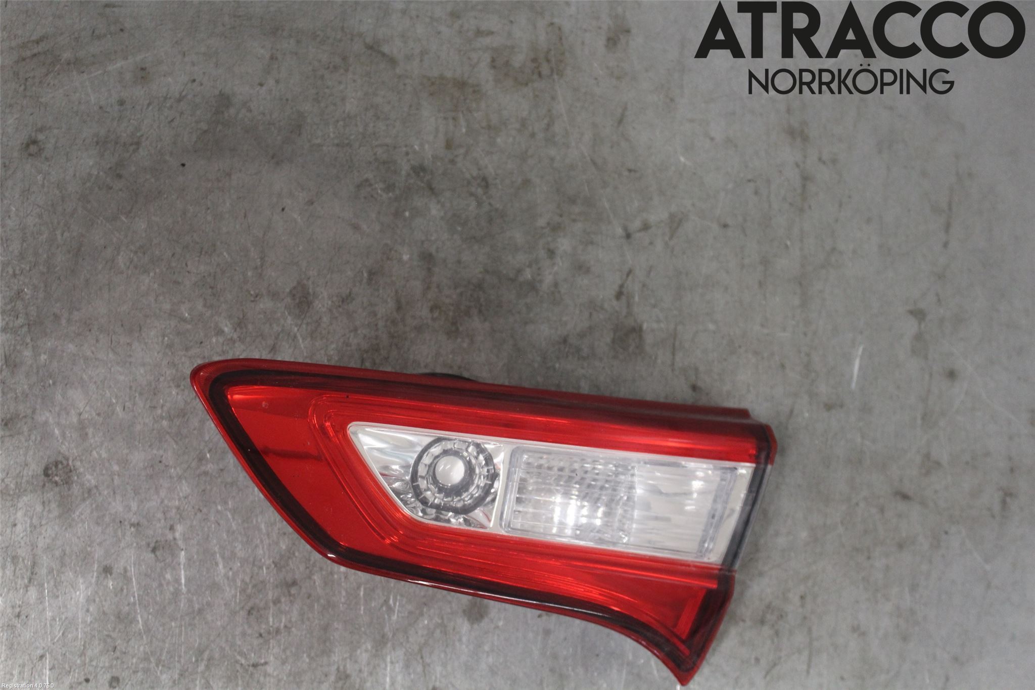 Toyota YARIS XP130 15-20 Baklykt Høyre  På Luke(Indre)