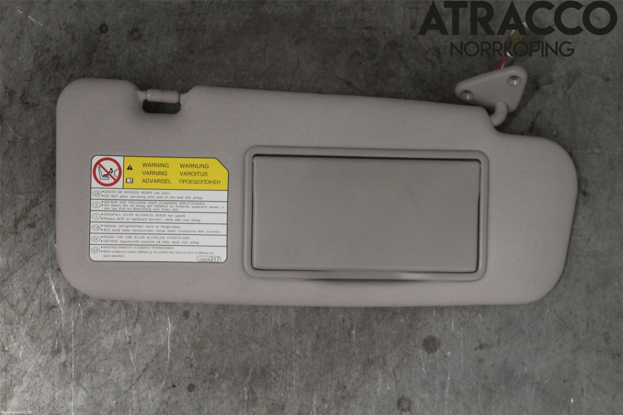 Mitsubishi GRANDIS Innr Solskjerm