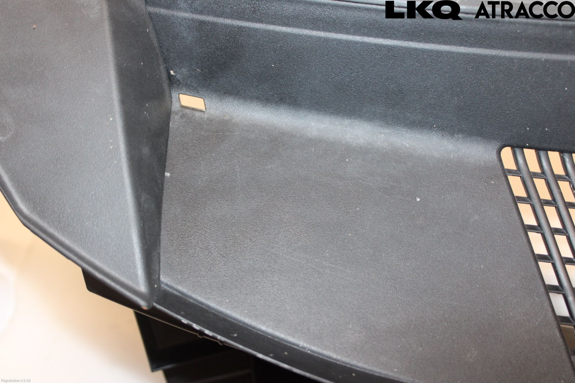 Toyota YARIS CROSS XP21 21- Visker Deksel-Grill-Under Frr