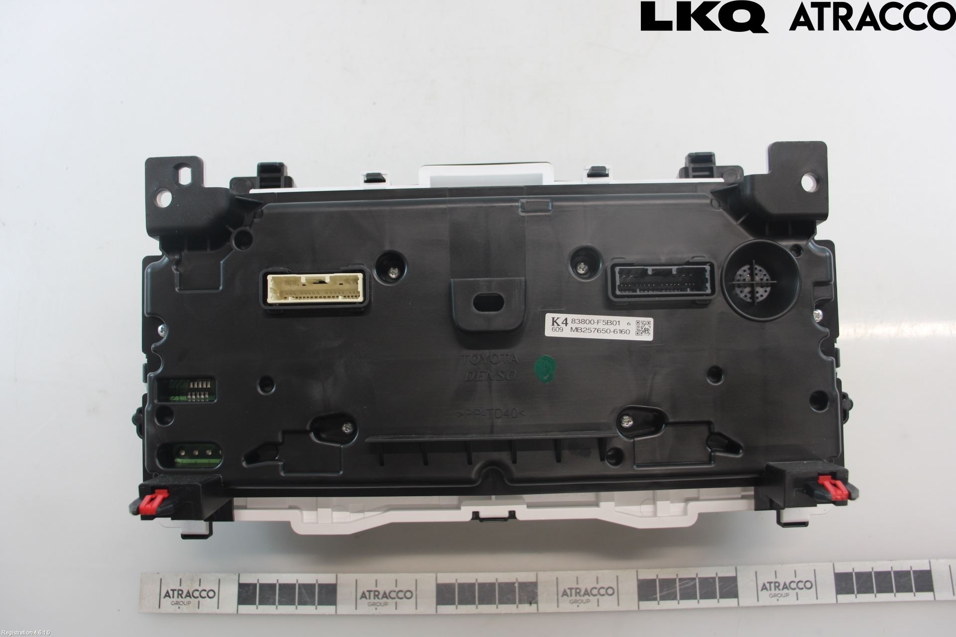 Toyota YARIS CROSS XP21 21- Instr Kombinert