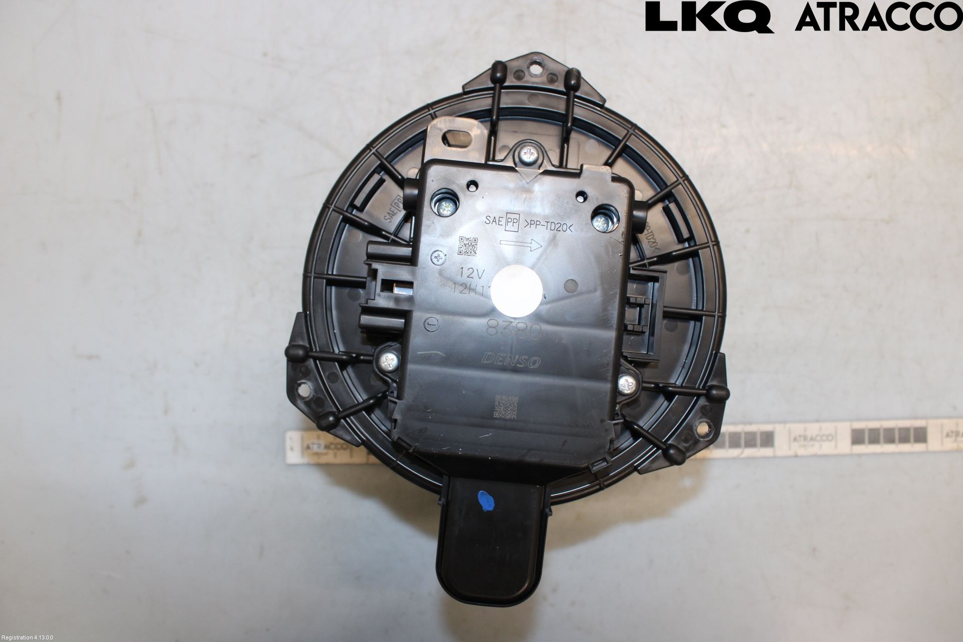 Toyota COROLLA CROSS XG10 22- Varmeapparat Viftemotor