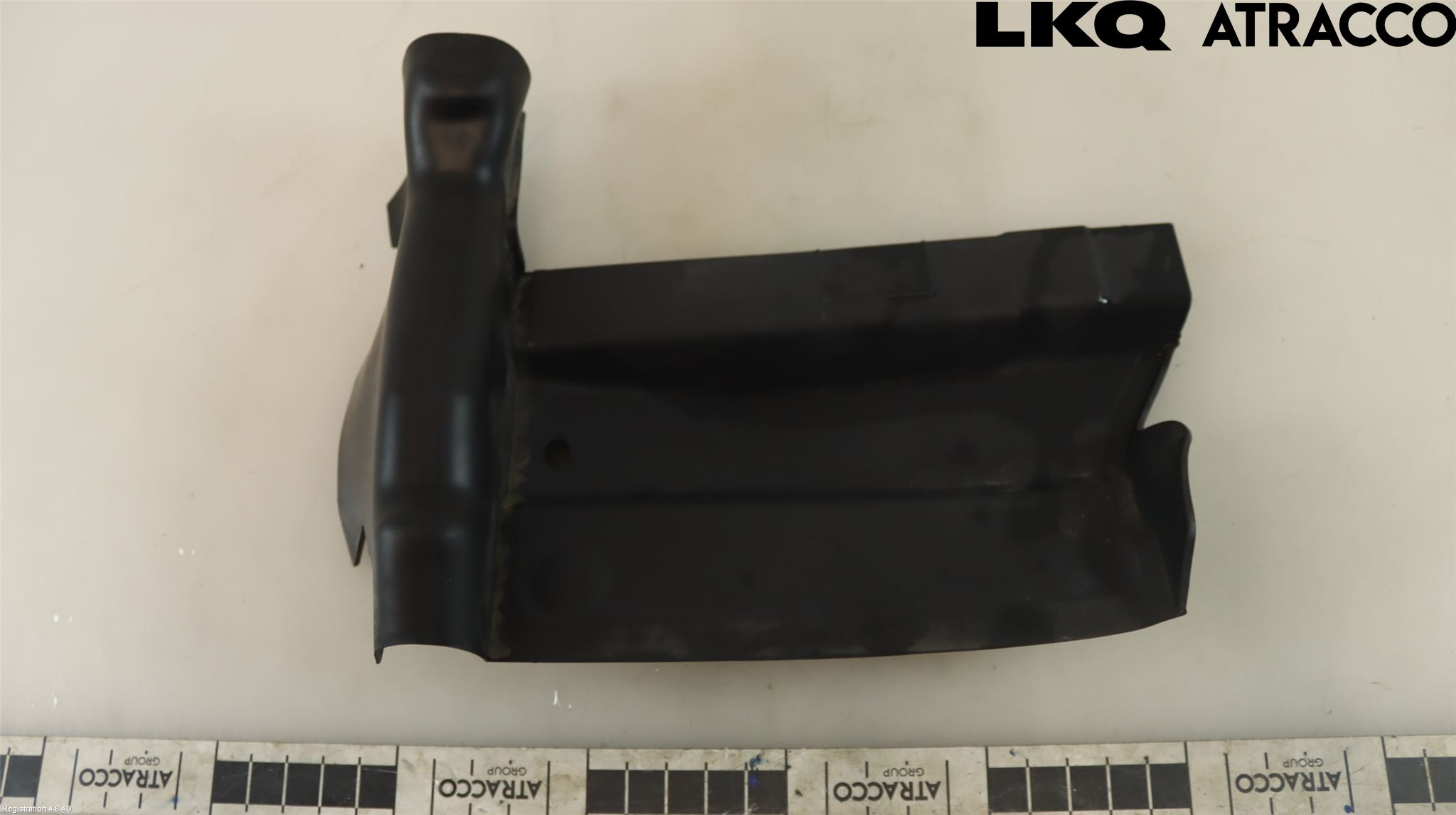 Volkswagen VW GOLF / E-GOLF VIII 20- Visker Deksel-Grill-Under Frr