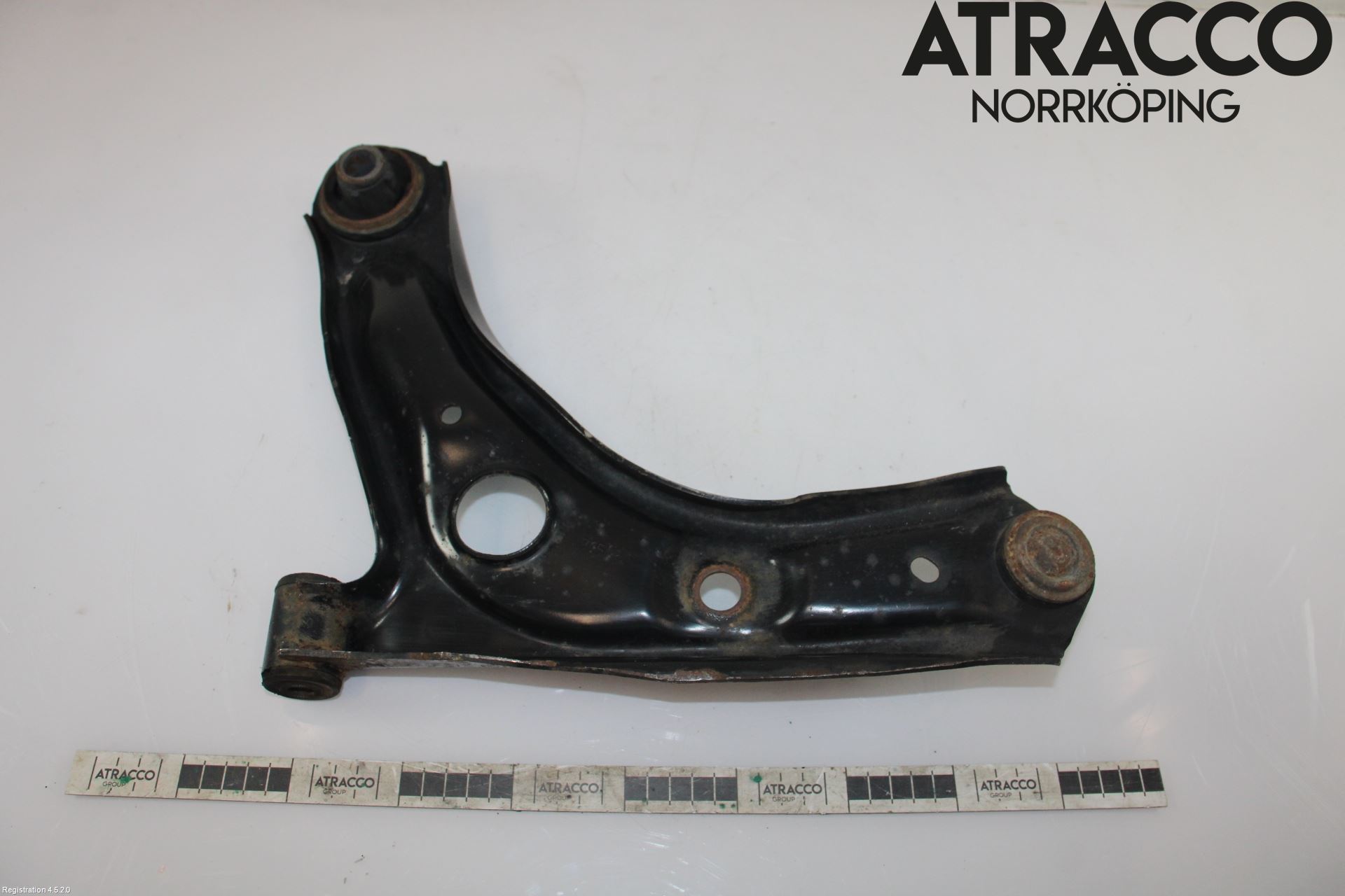 Toyota AYGO 15-21 Bærearm Foran Høyre Nedre