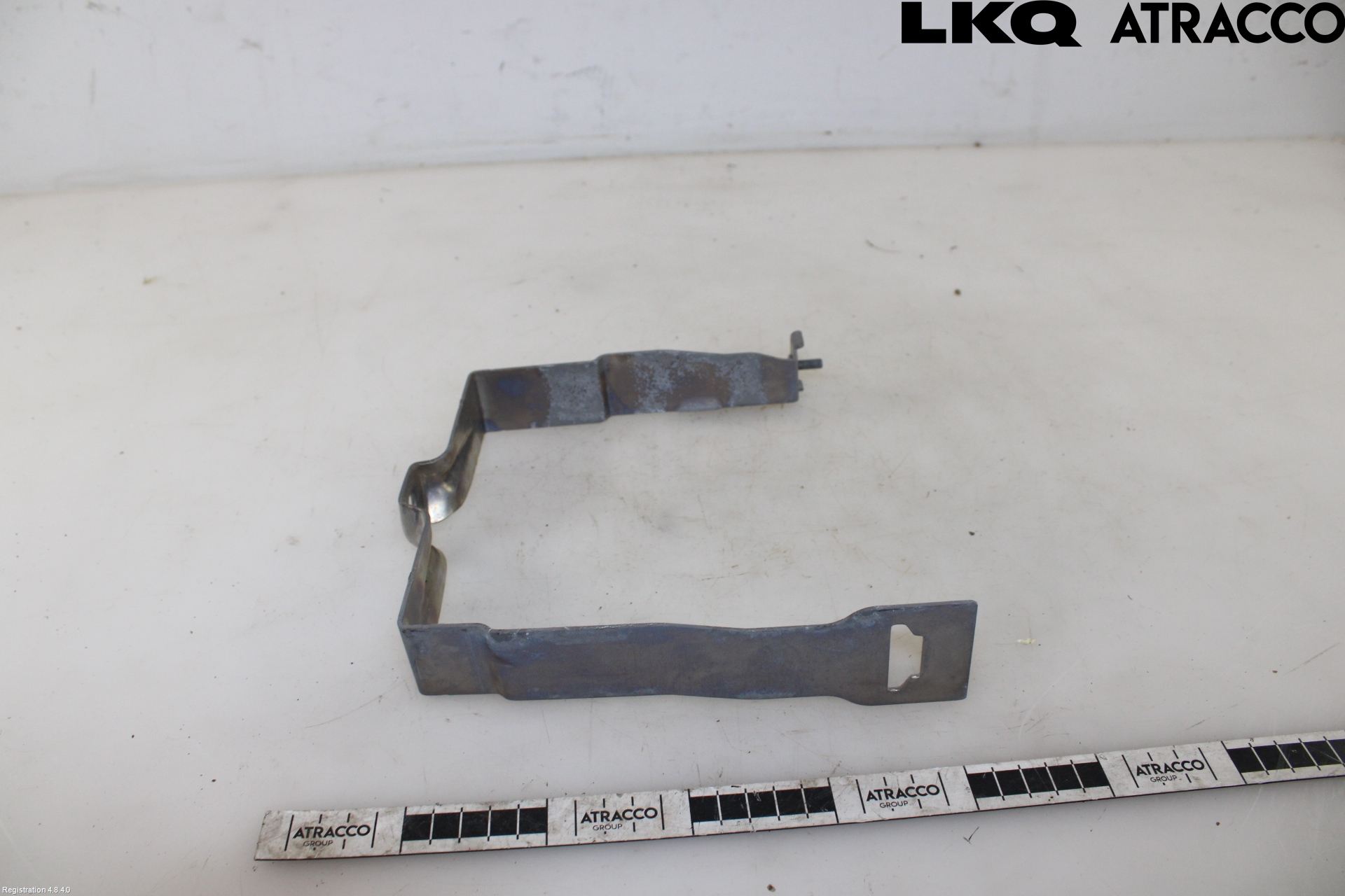 Volkswagen VW PASSAT 24- Batterikasse - Feste - Holder