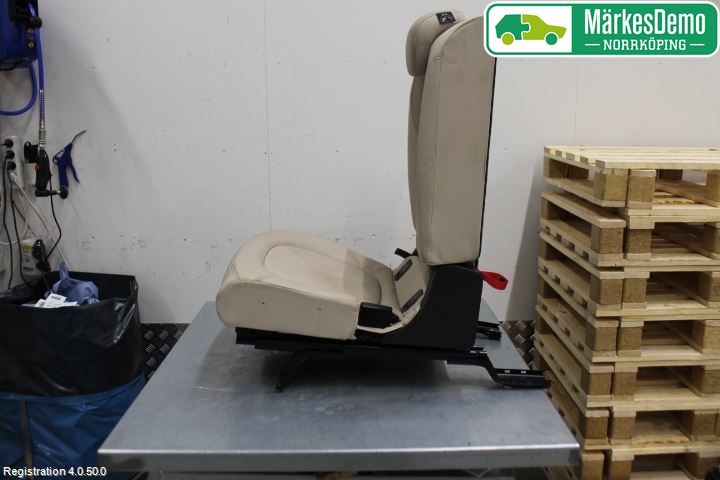 BMW 2 F45 Active Tourer 14-21 Innr Sete Baksete Kompl