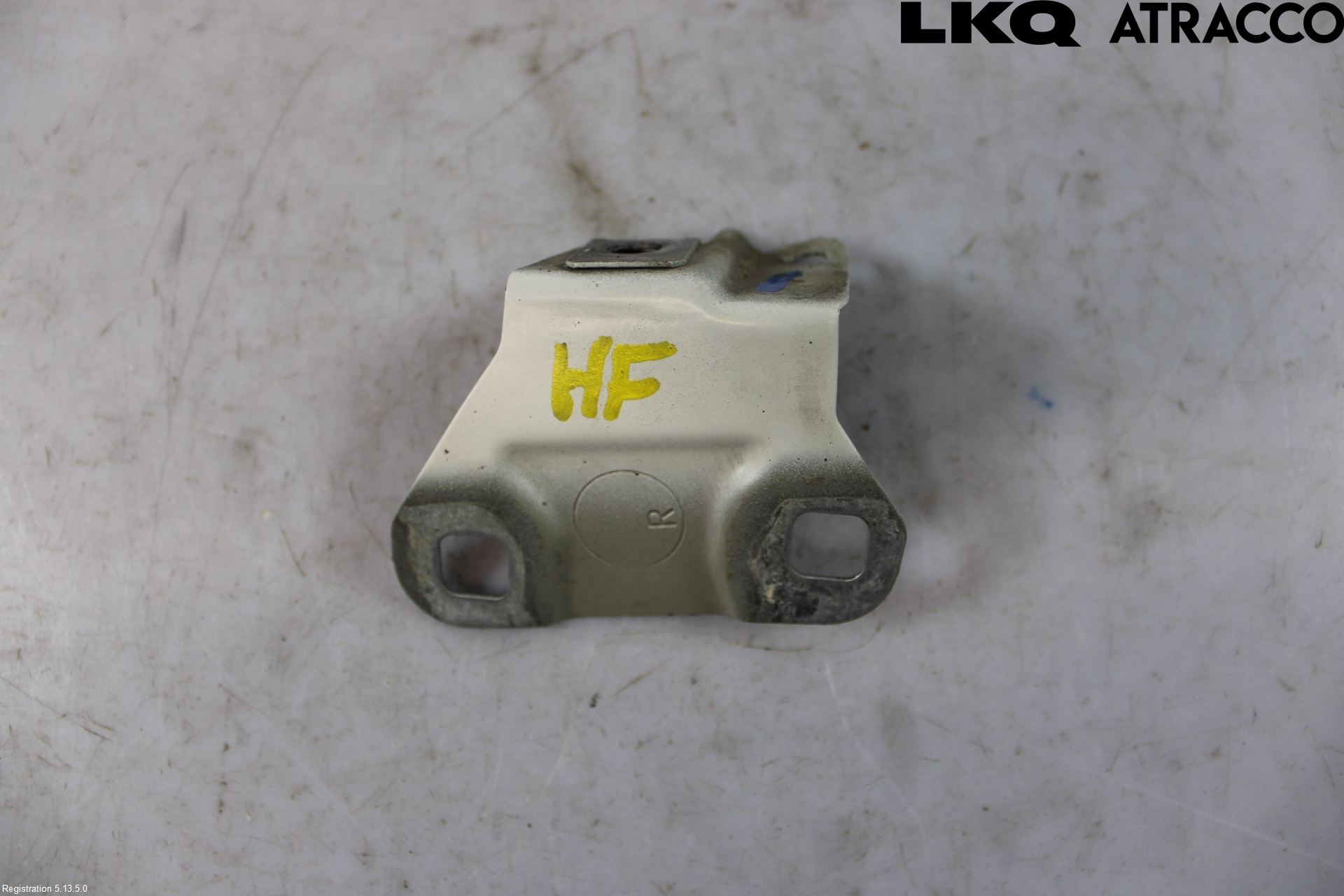 BMW 5 F10/F11/F18 09-17 Fenderfeste Foran Høy