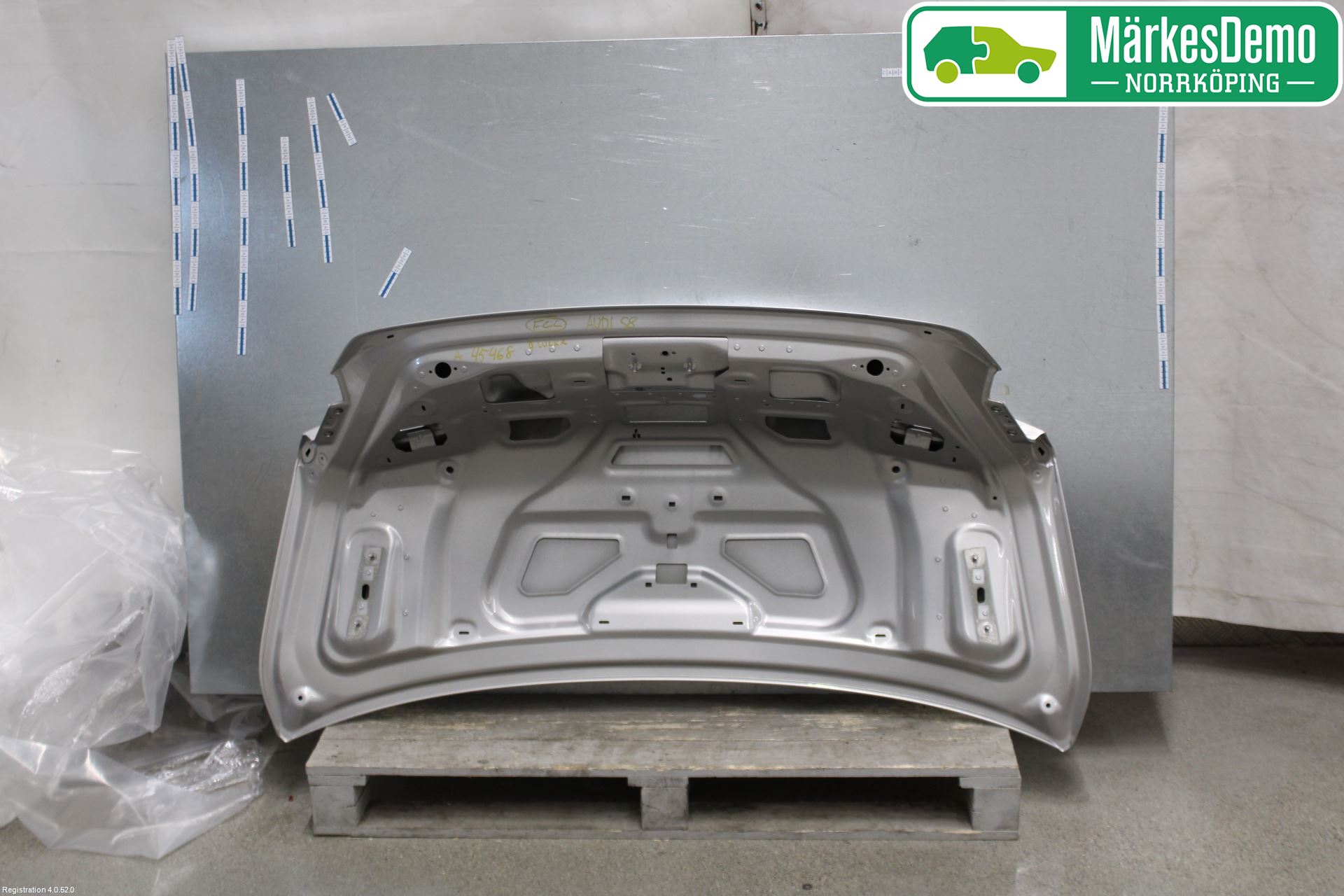 Audi A8/S8 4H 10-17 Bakluke Koffertlokk