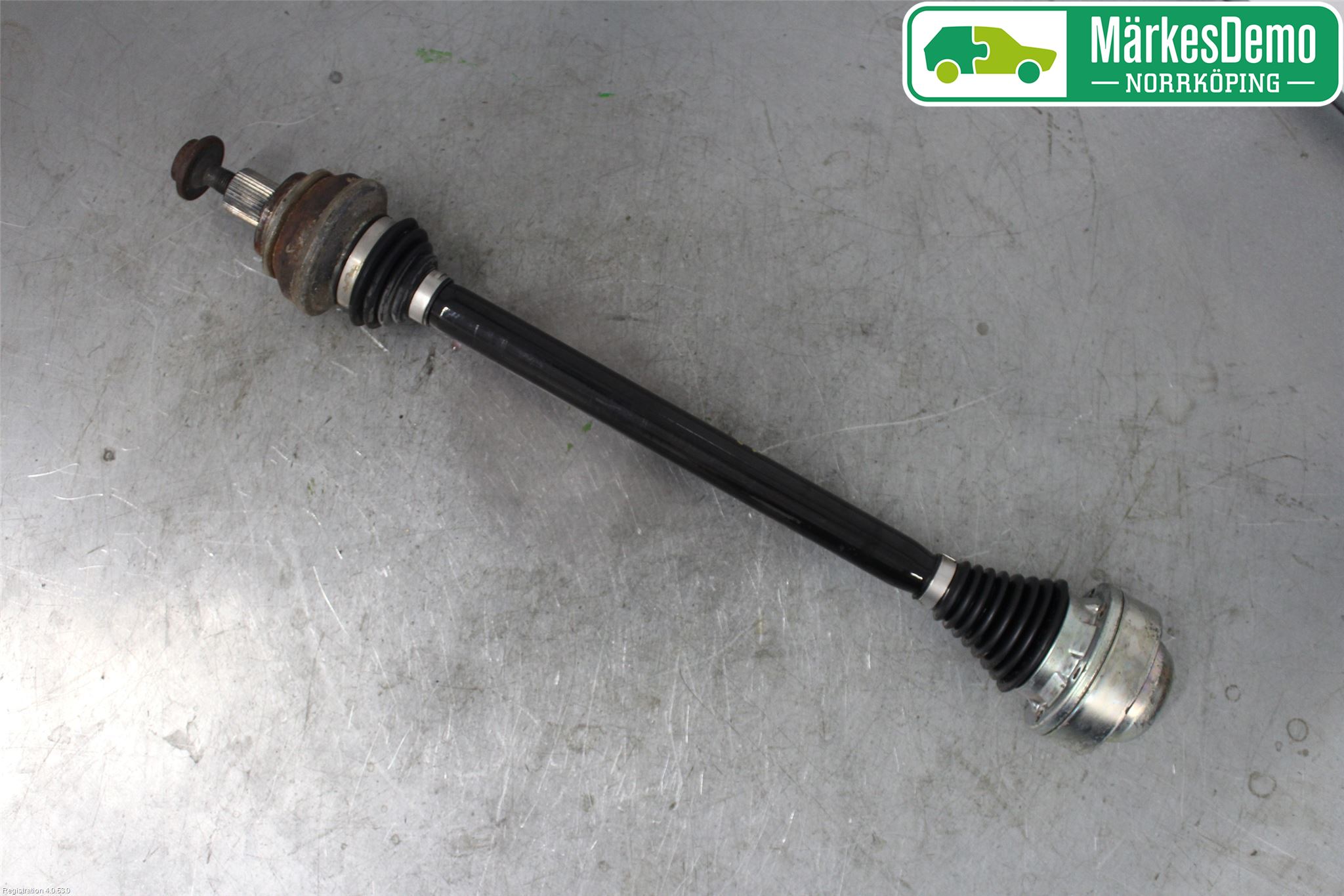 Audi A4/S4 B9 16-19 Drivaksel Bak Kompl Venstre