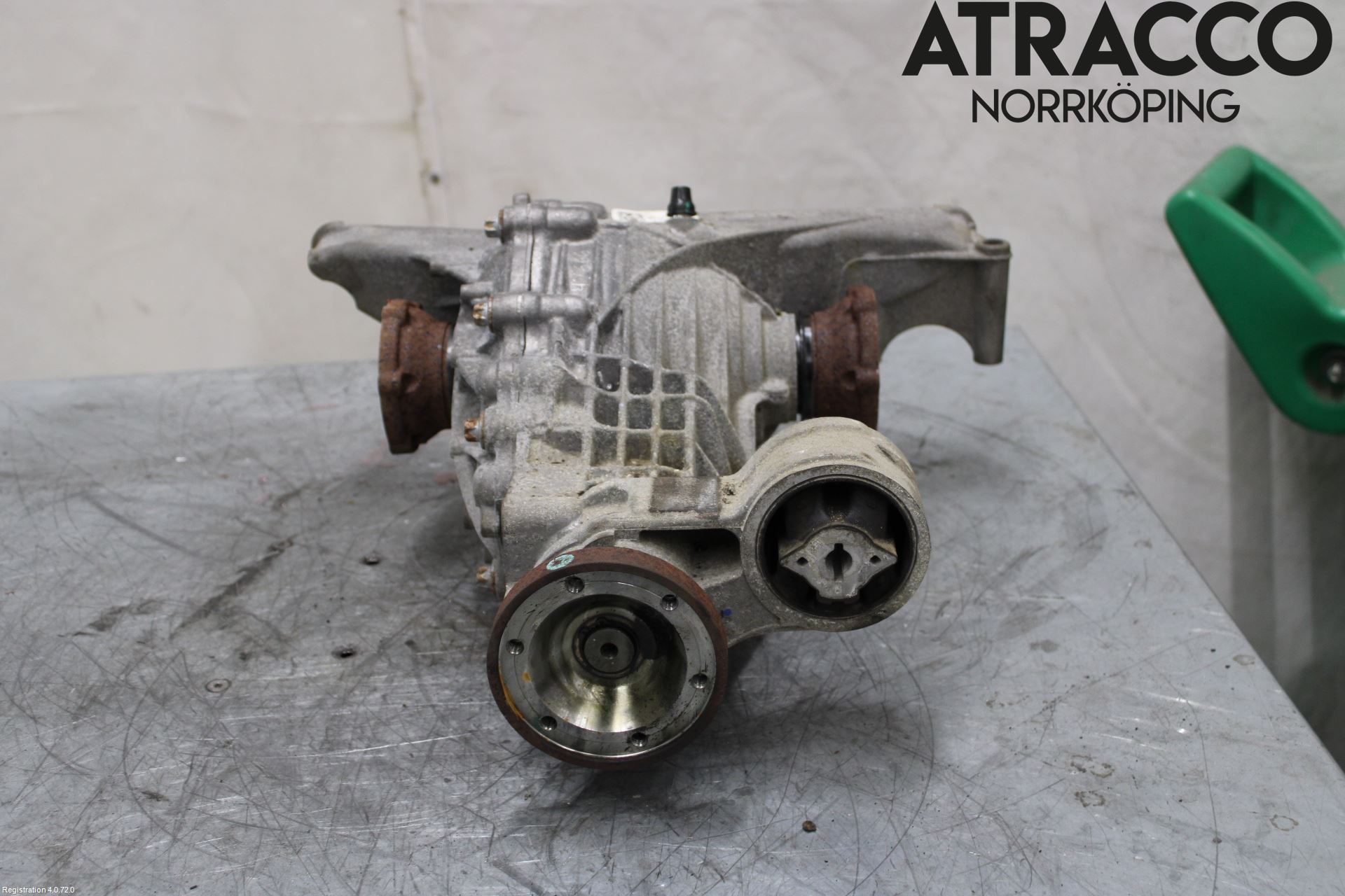 Audi A4/S4 B9 16-19 Bakaksel Kardang Bak -Diff