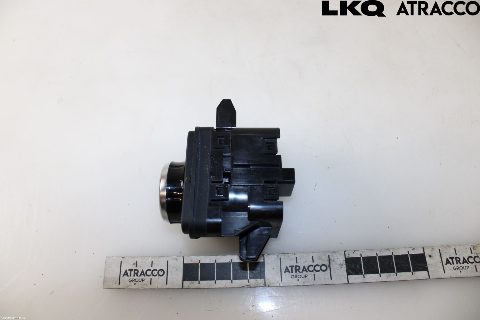 Toyota YARIS CROSS XP21 21- Bryter Multifunksjon