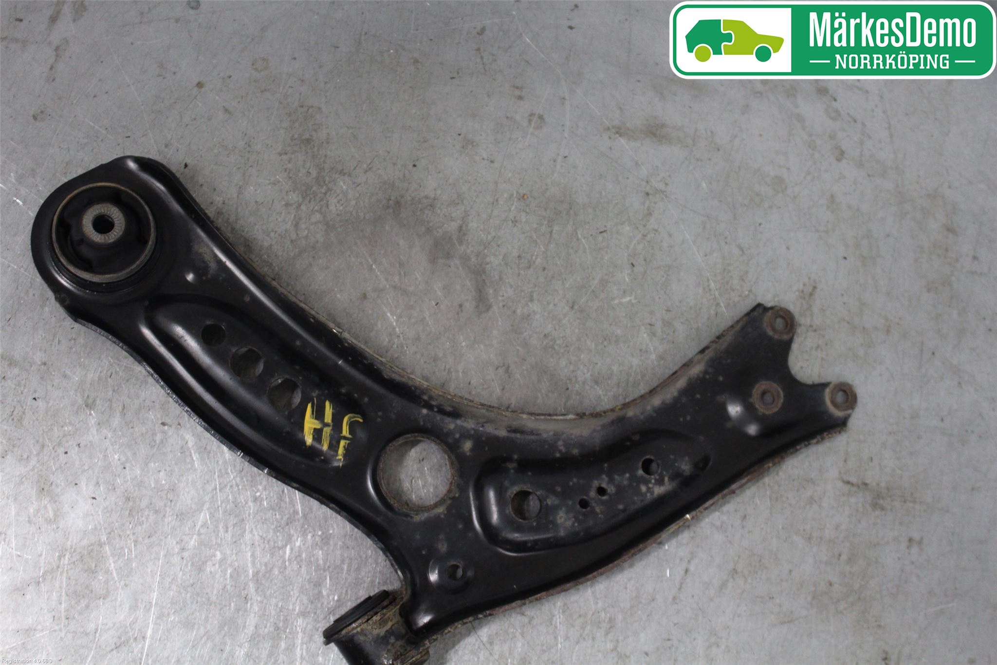 Volkswagen VW GOLF / E-GOLF VII 13-20 Bærearm Foran Høyre Nedre