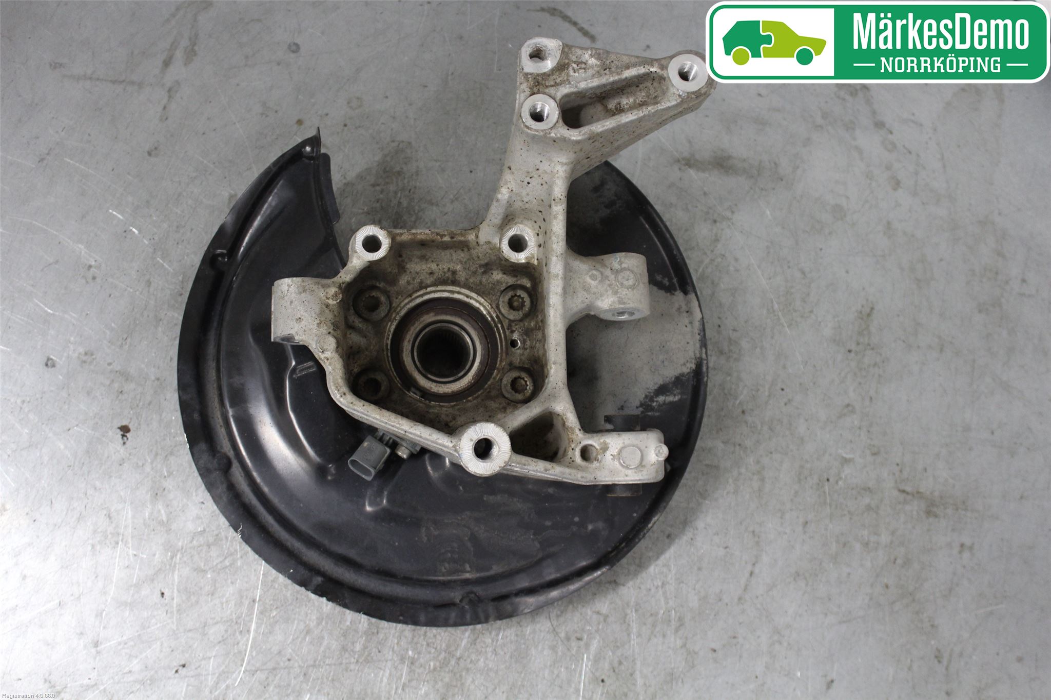 Audi Q3 8U 12-18 Spindel Vb