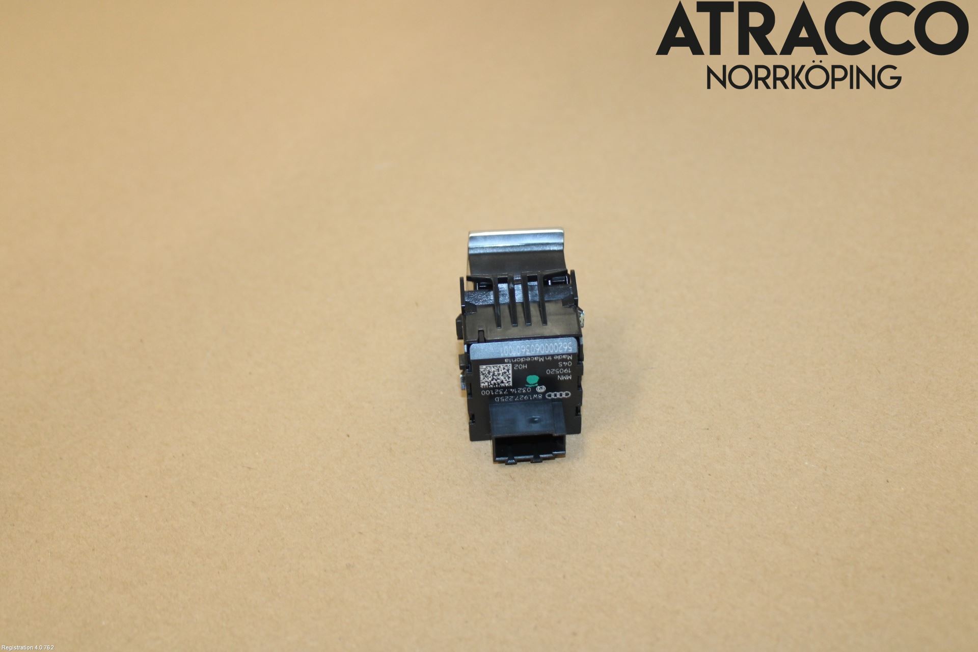 Audi A4/S4 B9 20- Bryter Parkeringsbrems