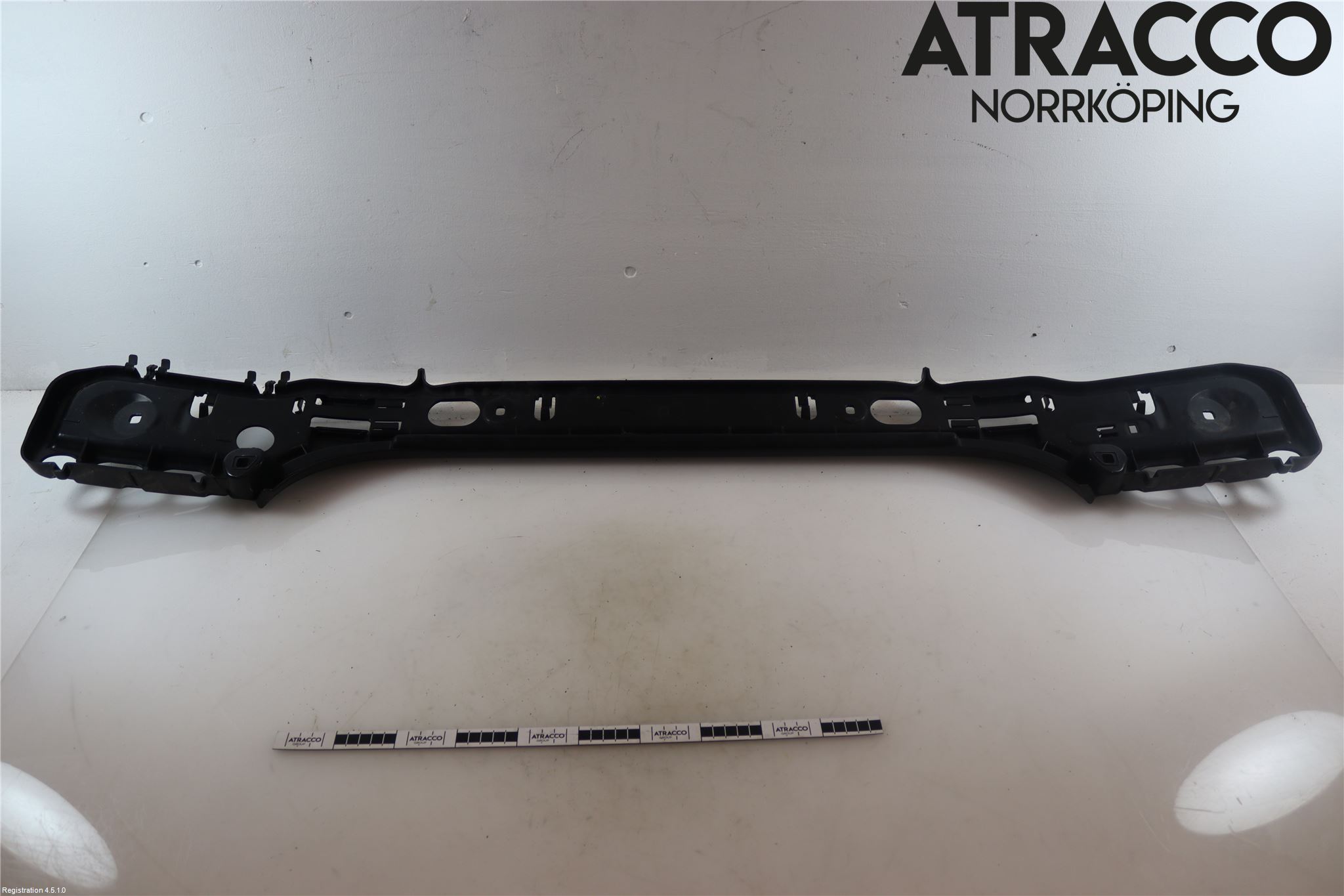 BMW 5 E60/61 Sed/Tou 02-10 Støtfanger Bak Midt Del